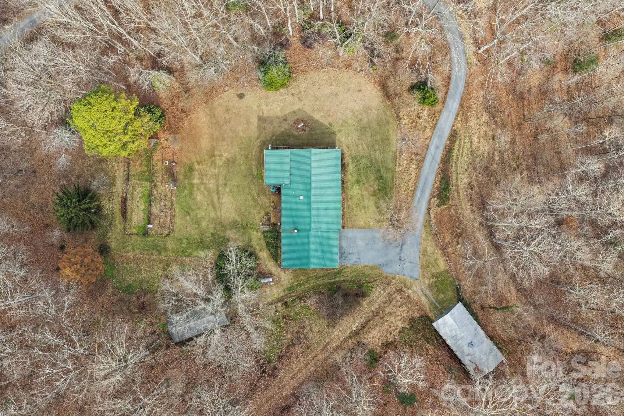 470 Ela Lane — Bryson City
