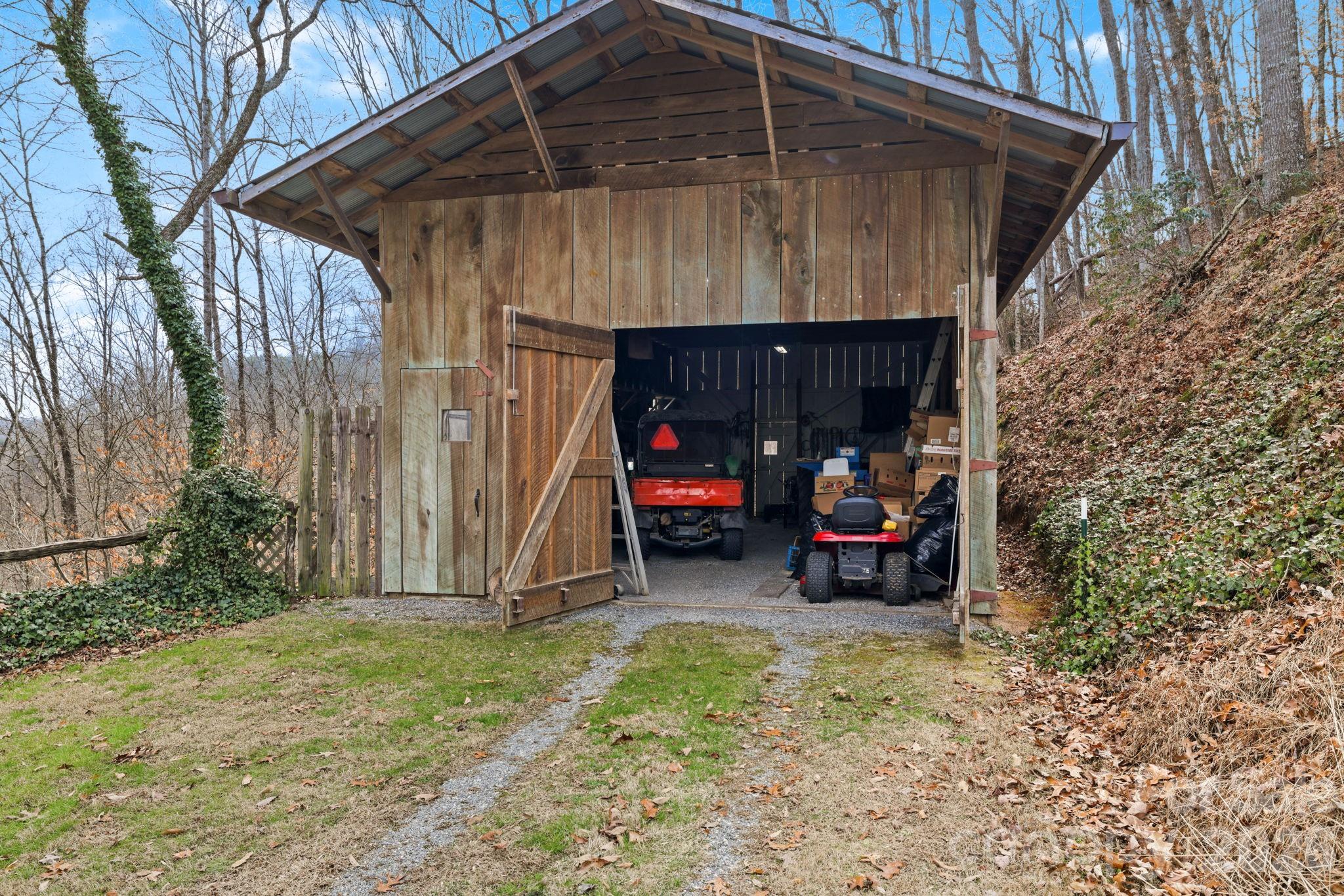 470 Ela Lane — Bryson City