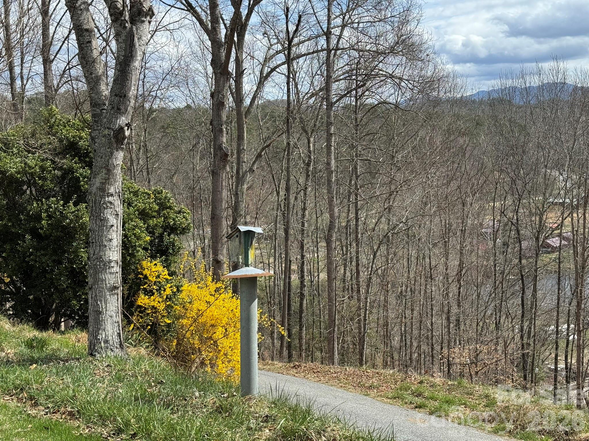 470 Ela Lane — Bryson City