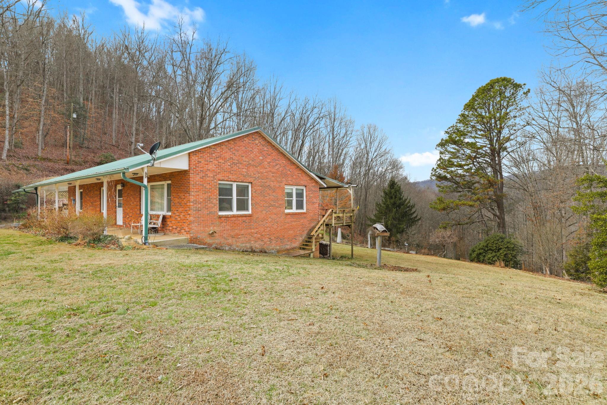470 Ela Lane — Bryson City