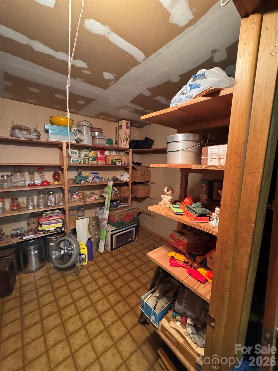 470 Ela Lane — Bryson City