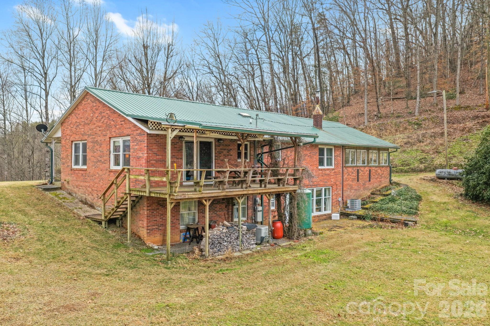 470 Ela Lane — Bryson City