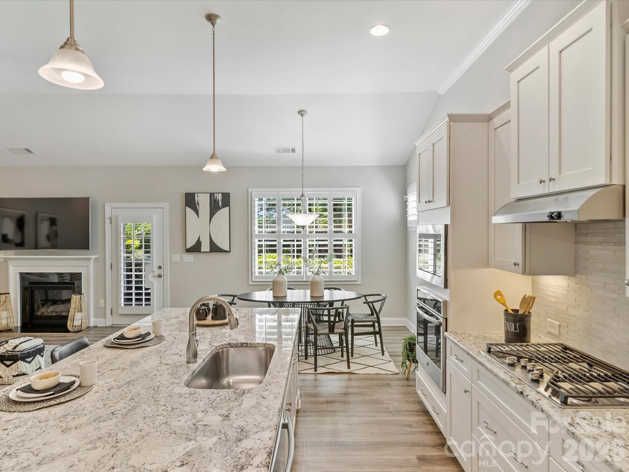 531 Trillium Way — Belmont