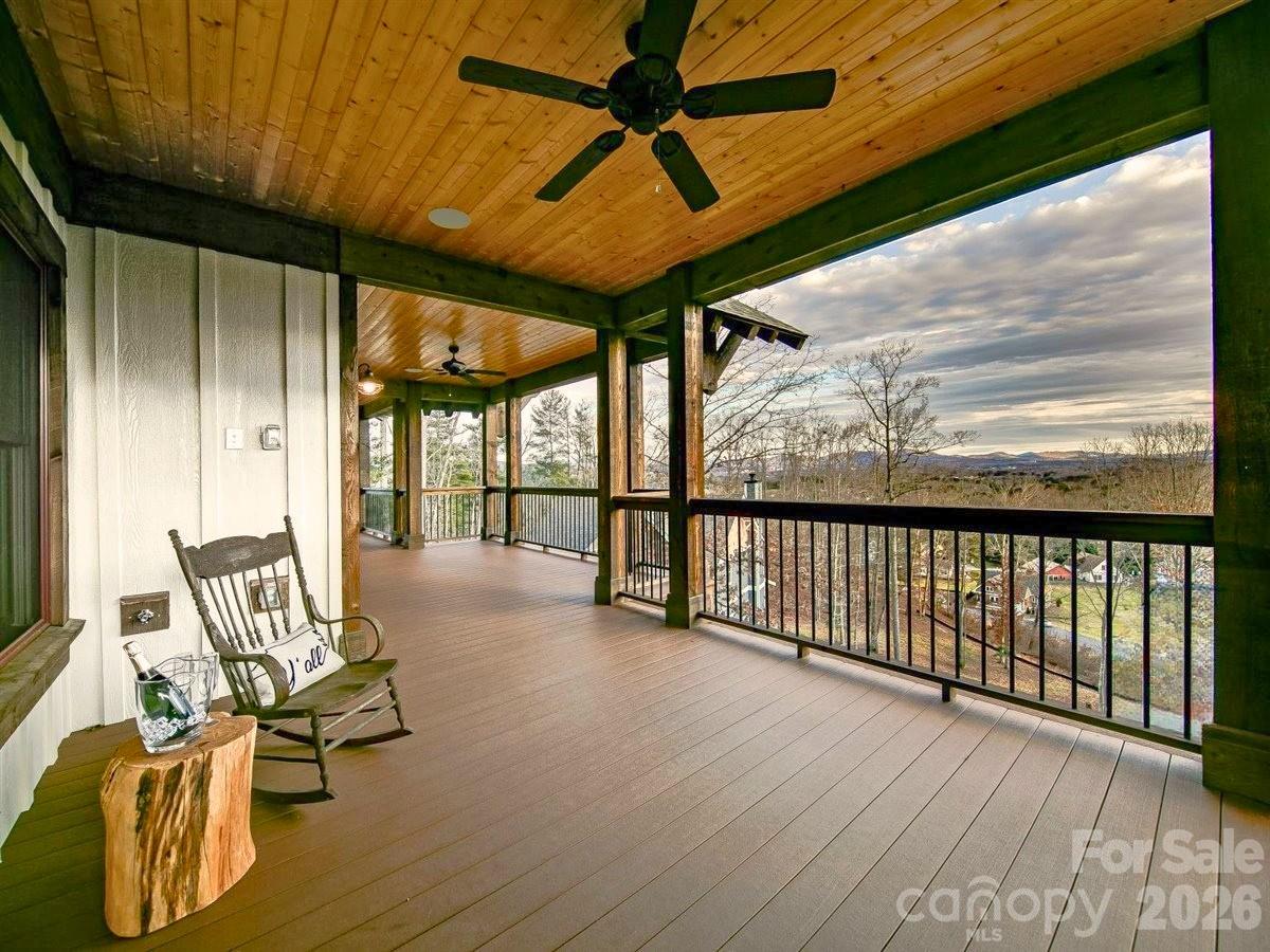 17 Denali Drive — Asheville