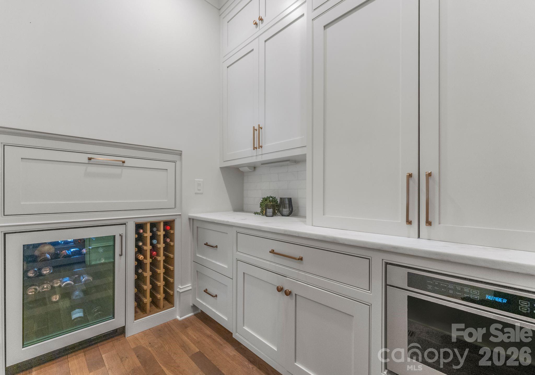 5625 Timber Lane — Charlotte