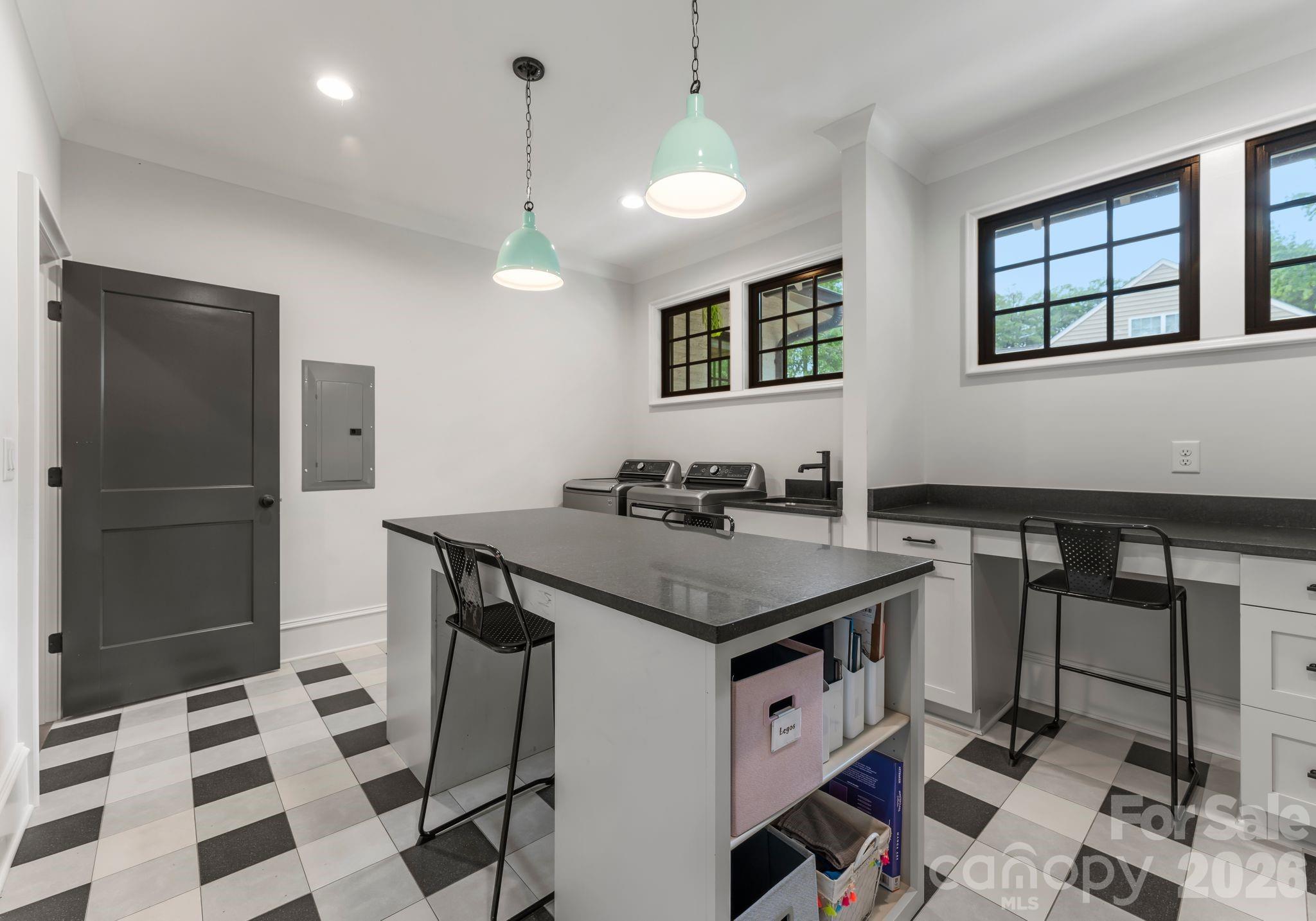 5625 Timber Lane — Charlotte