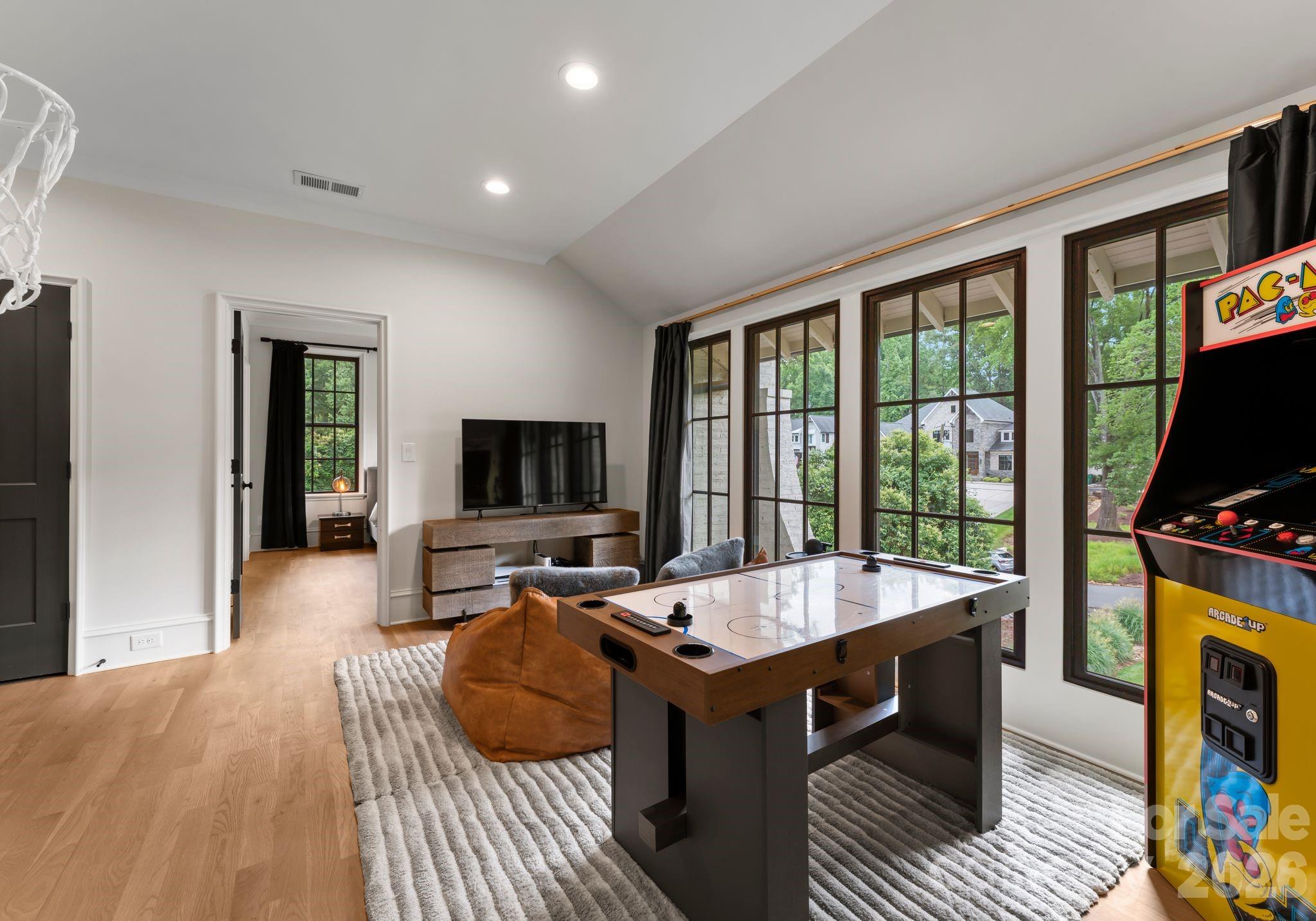 5625 Timber Lane — Charlotte