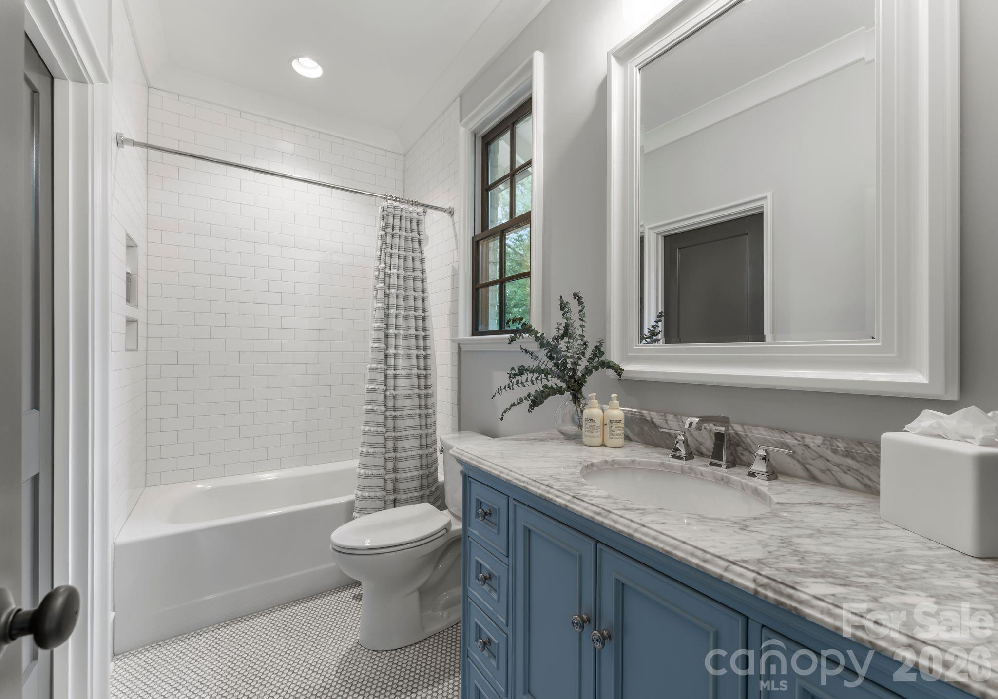 5625 Timber Lane — Charlotte