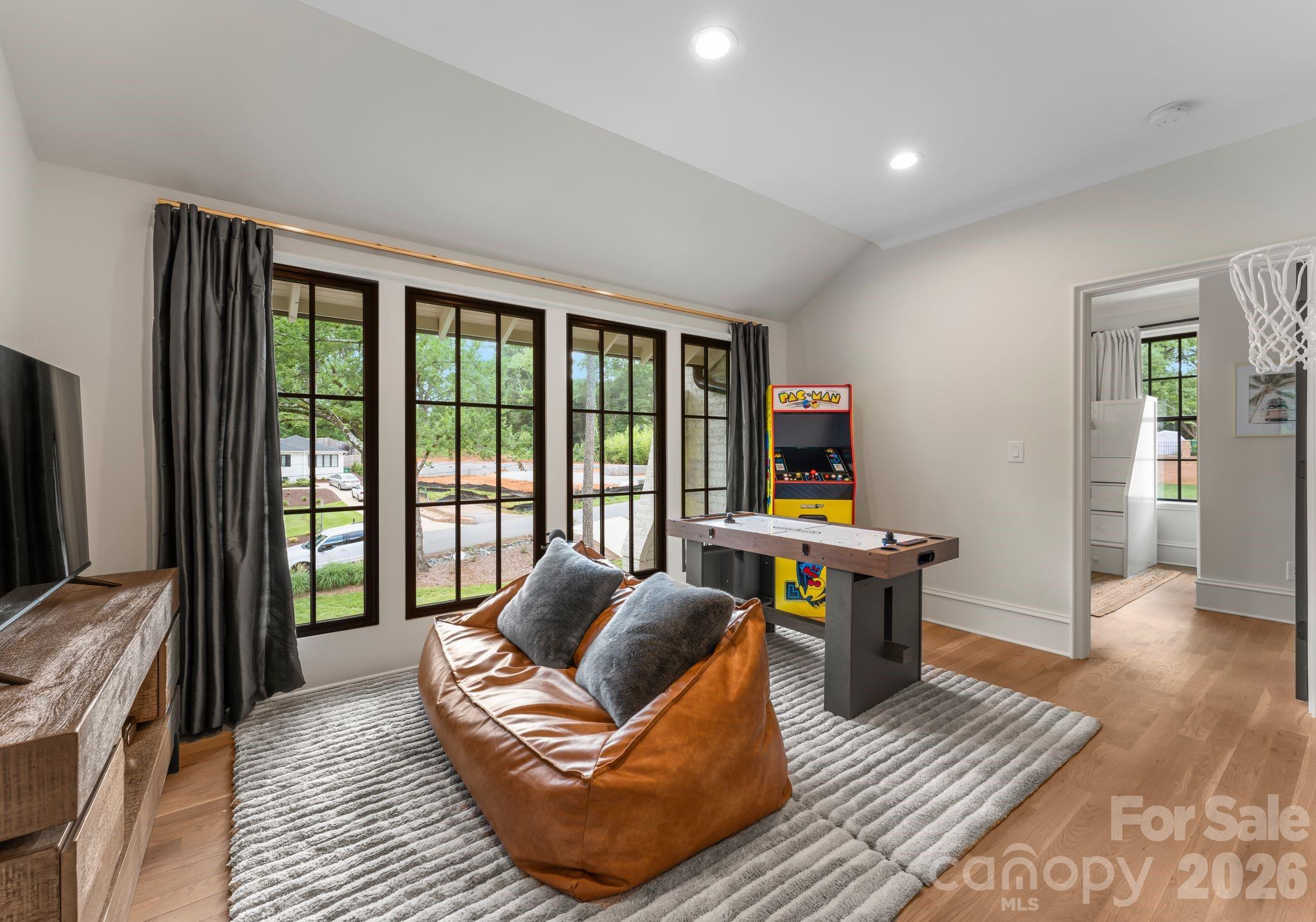 5625 Timber Lane — Charlotte
