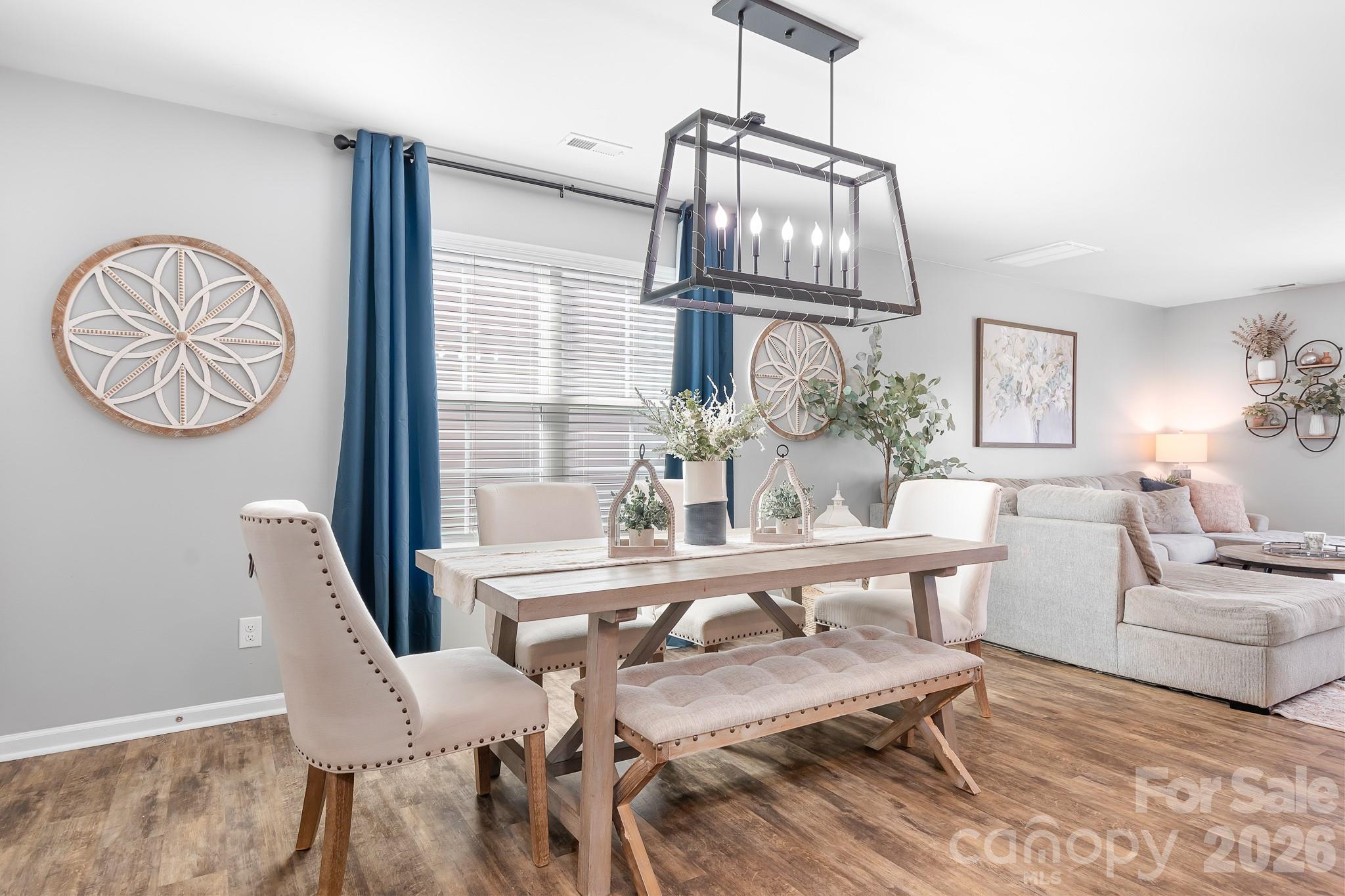 210 Silver Oak Circle — Rockwell