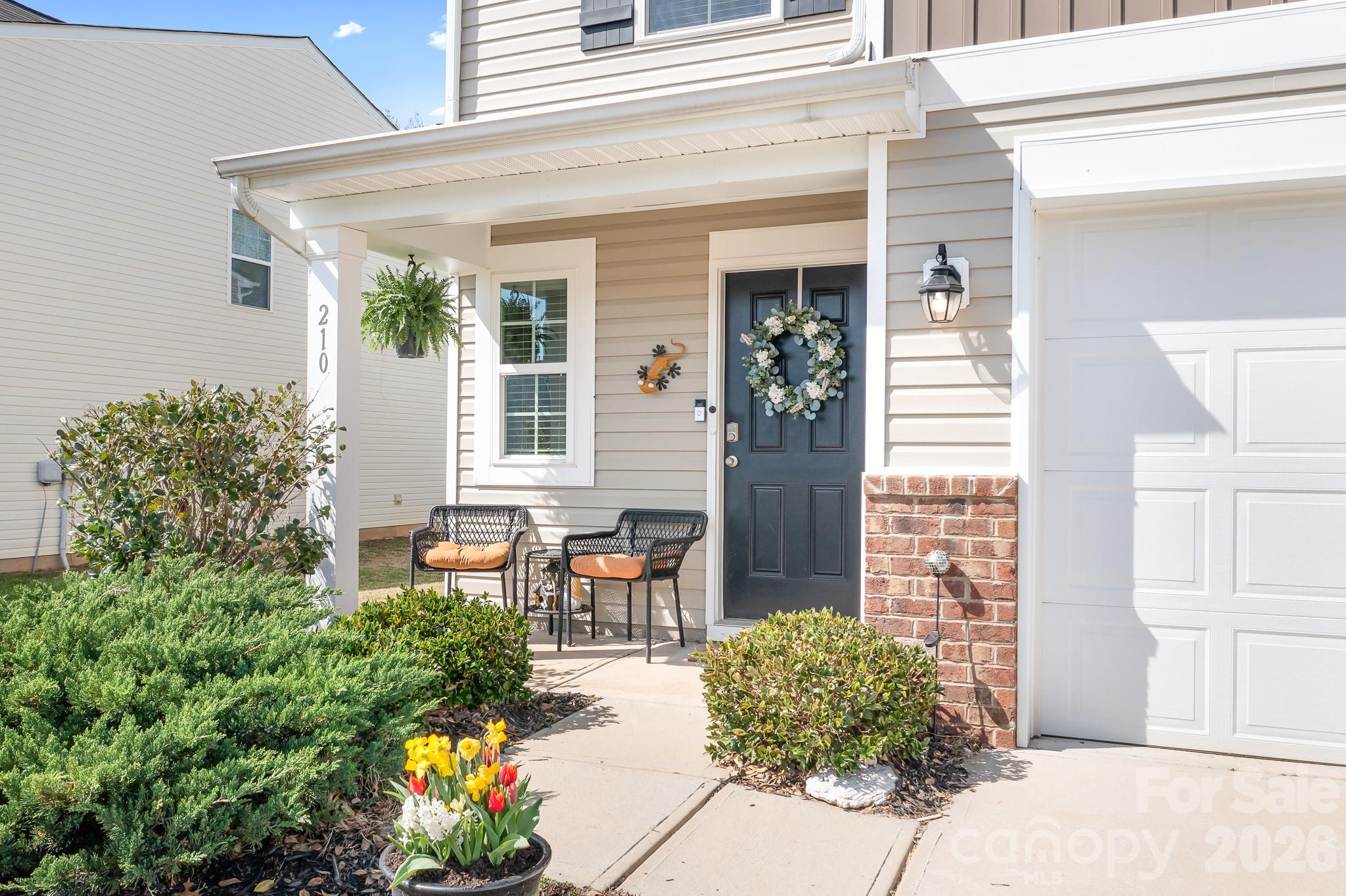 210 Silver Oak Circle — Rockwell