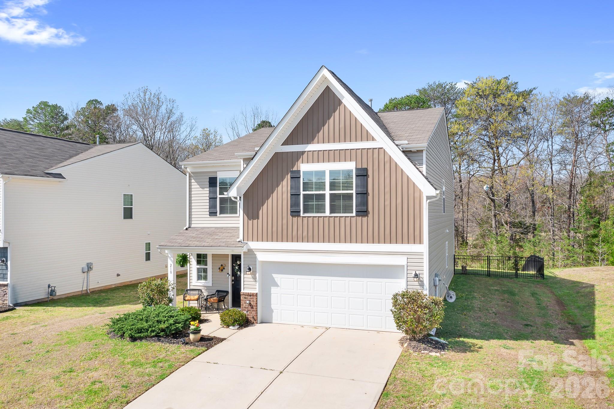 210 Silver Oak Circle — Rockwell