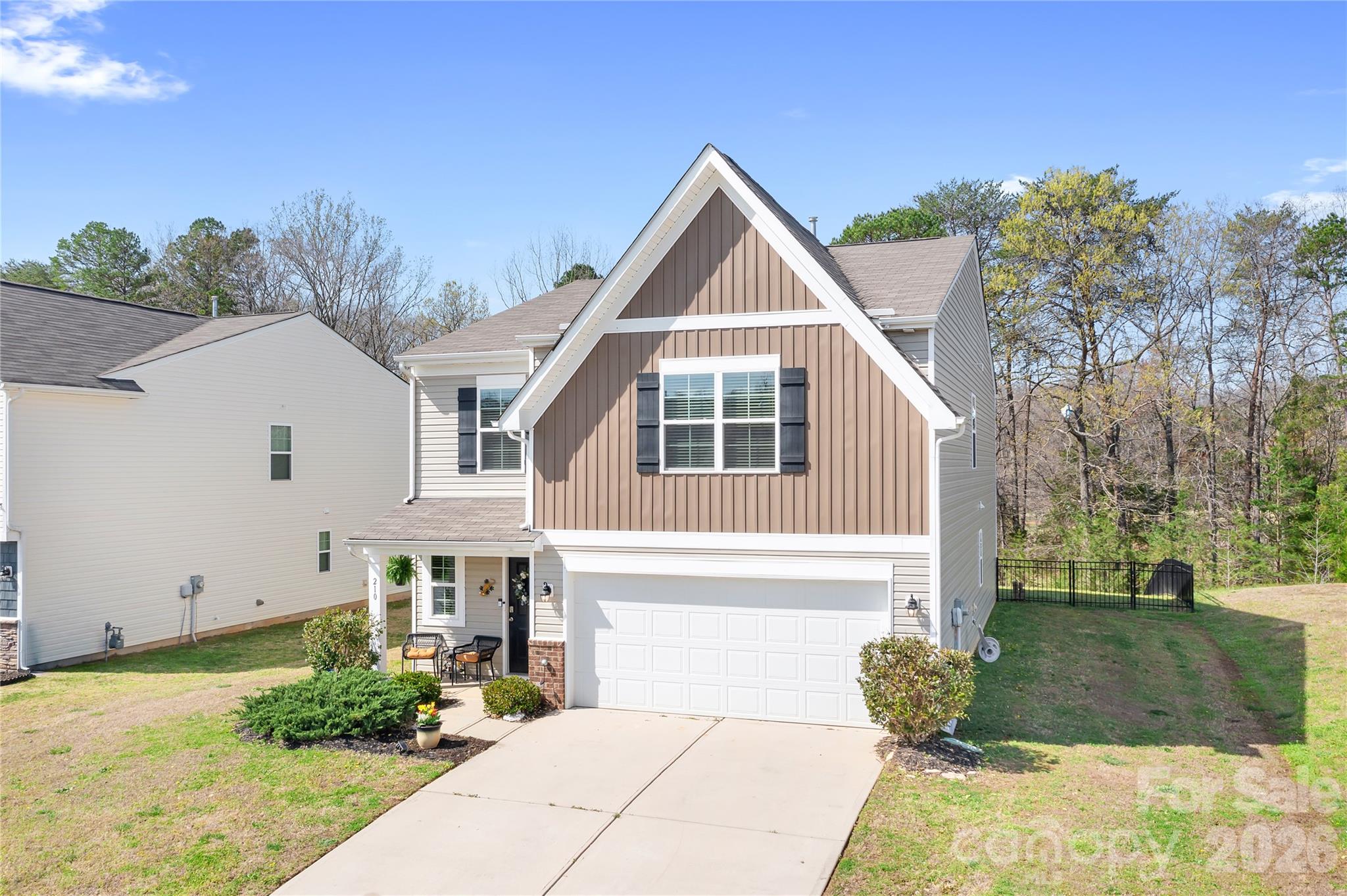 210 Silver Oak Circle — Rockwell