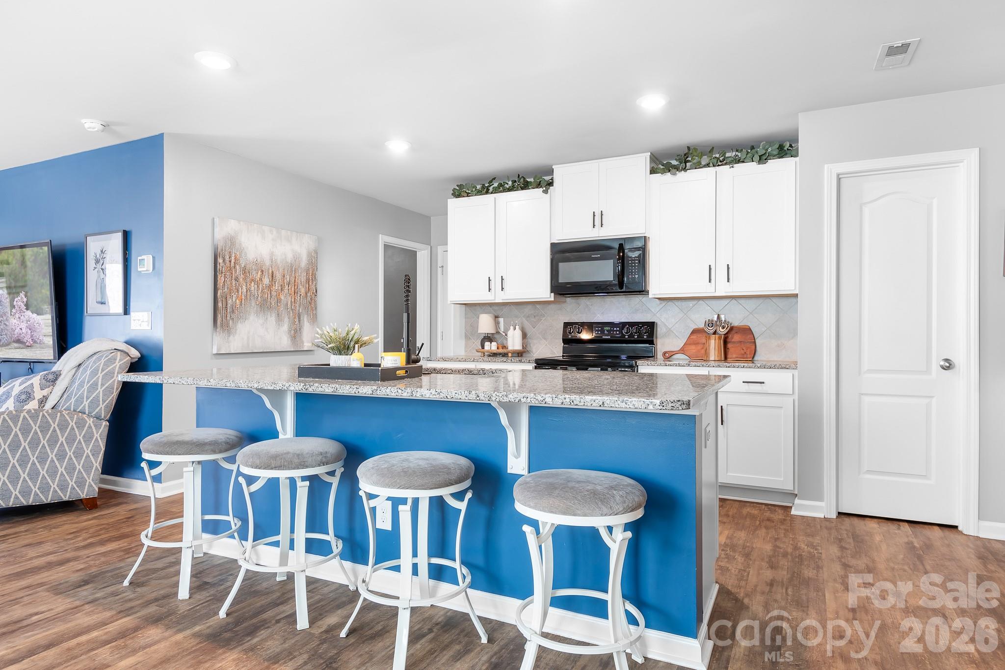 210 Silver Oak Circle — Rockwell