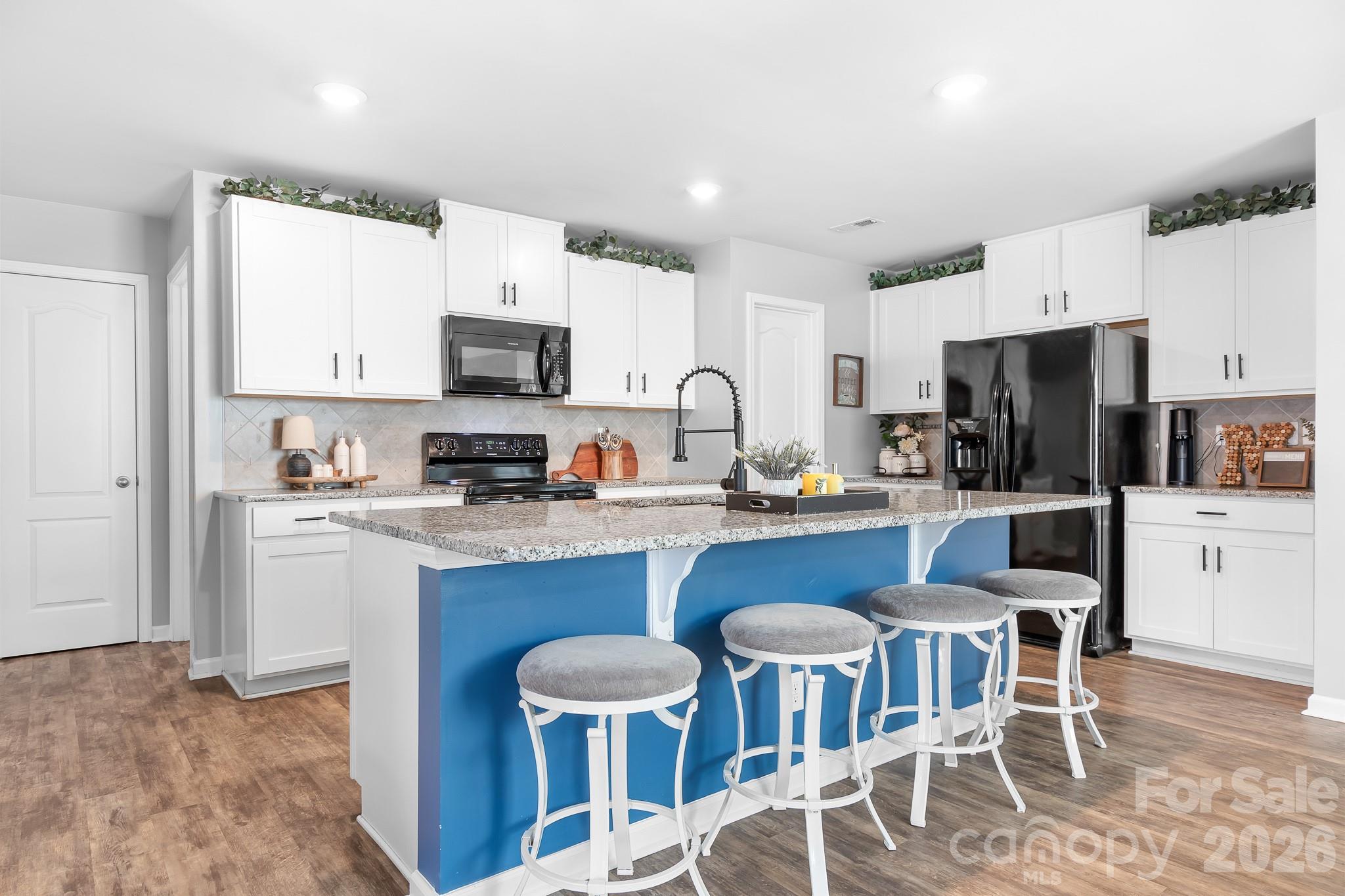210 Silver Oak Circle — Rockwell