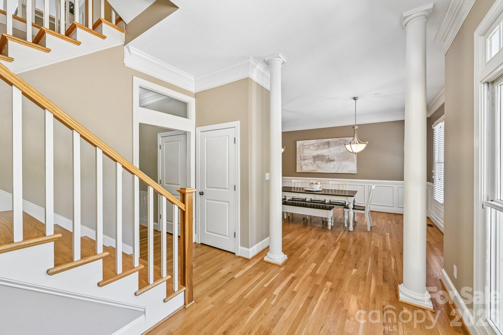 209 37th Avenue Place NW — Hickory