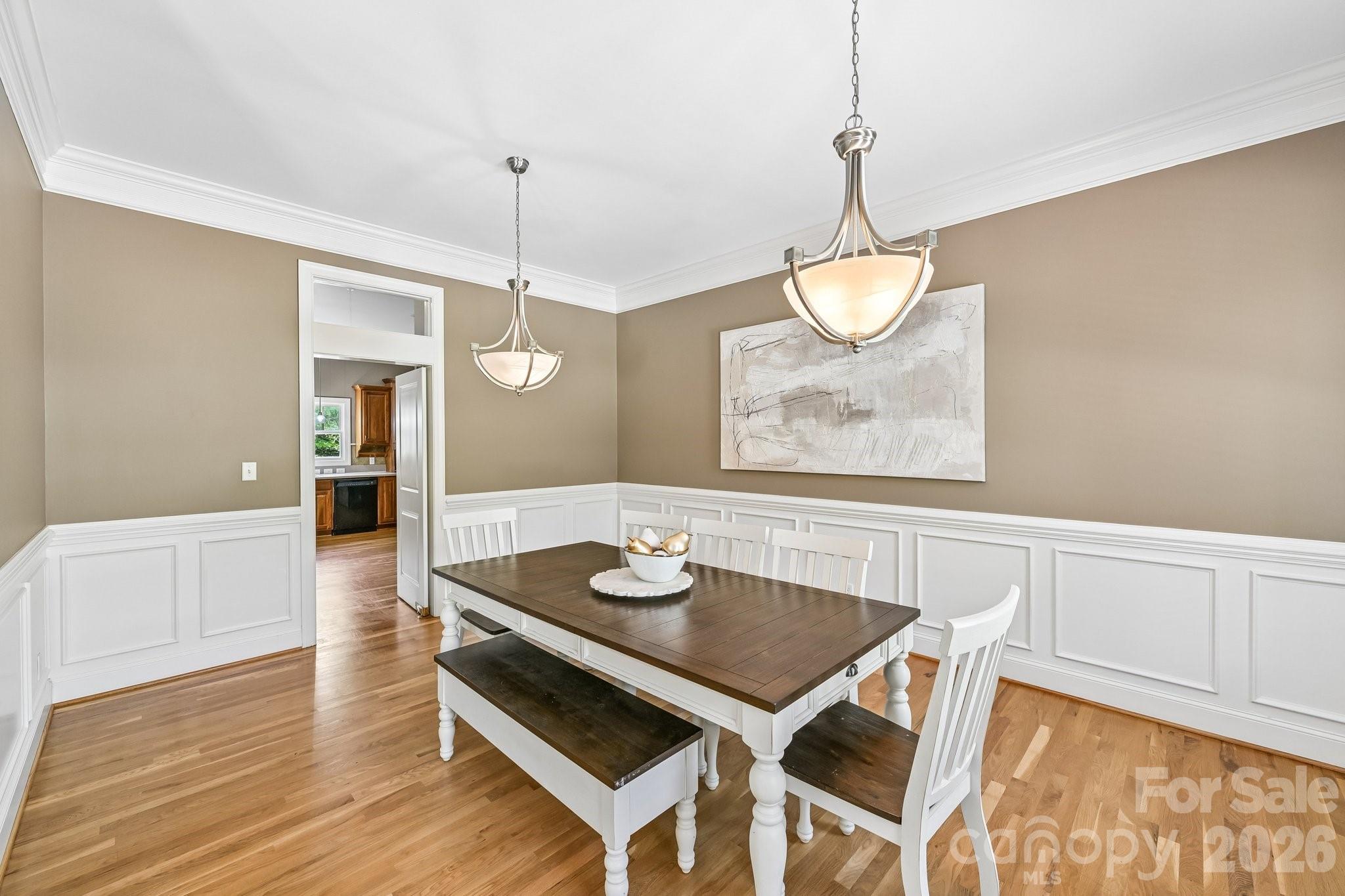 209 37th Avenue Place NW — Hickory