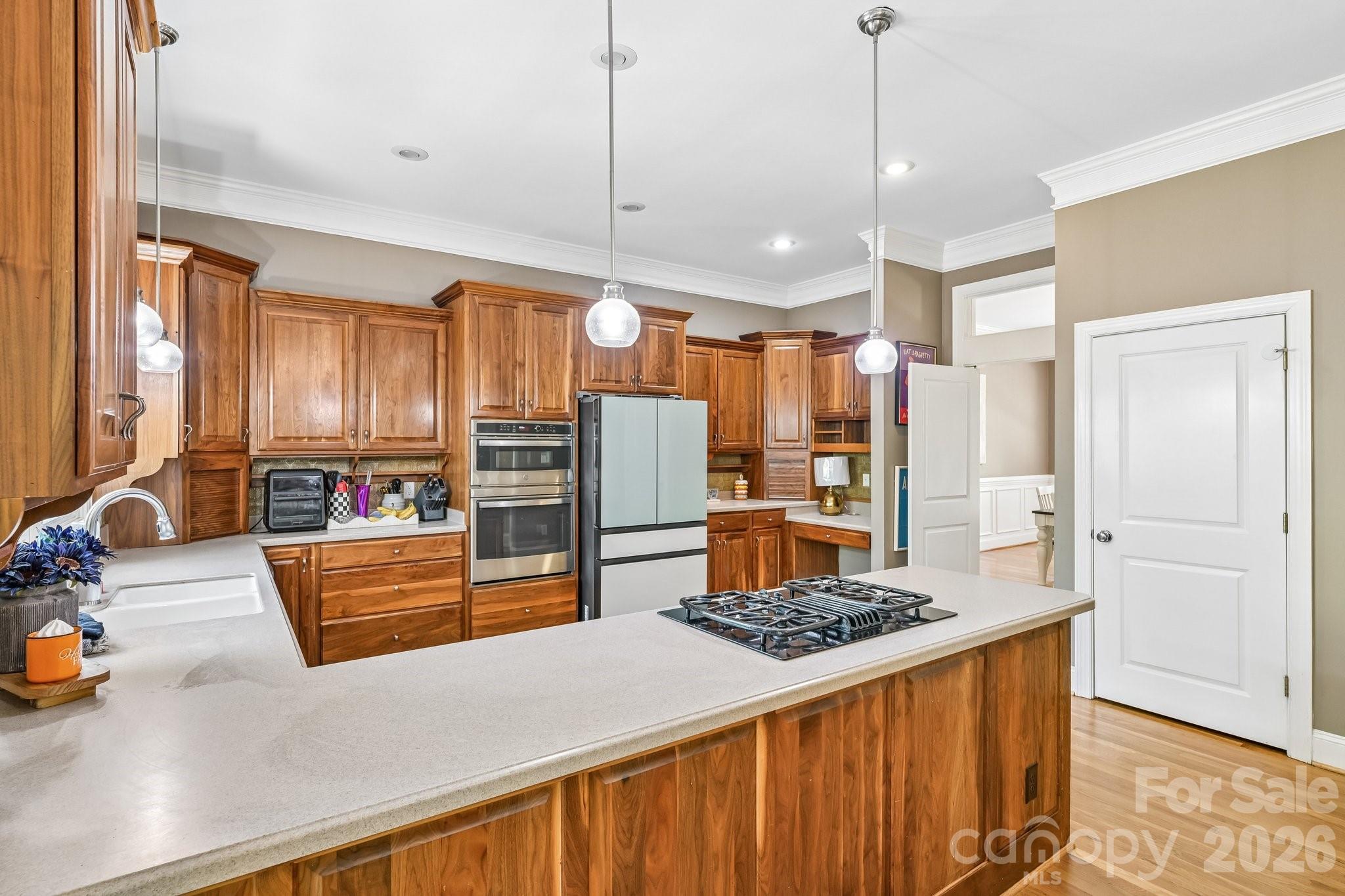 209 37th Avenue Place NW — Hickory