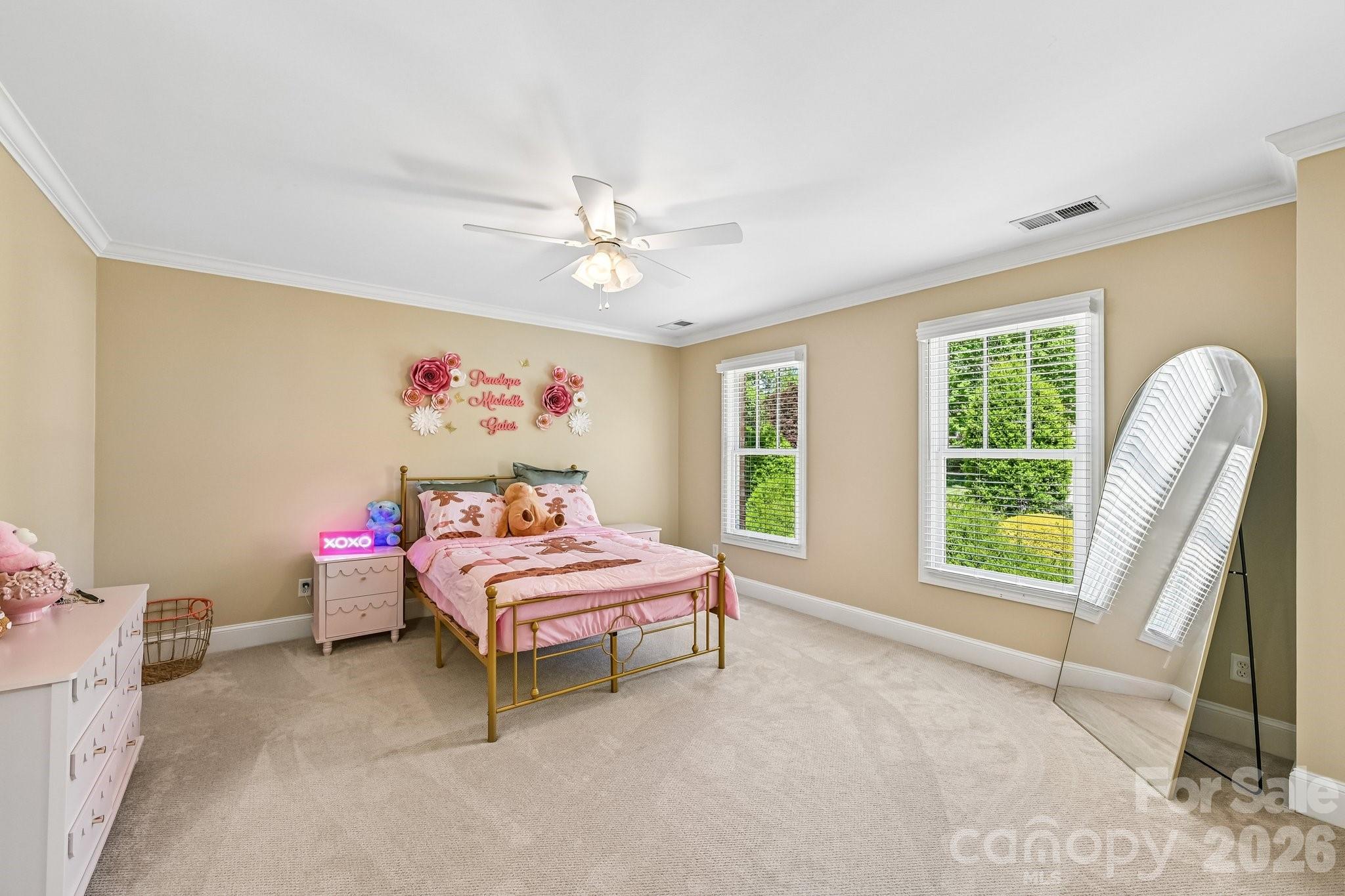 209 37th Avenue Place NW — Hickory