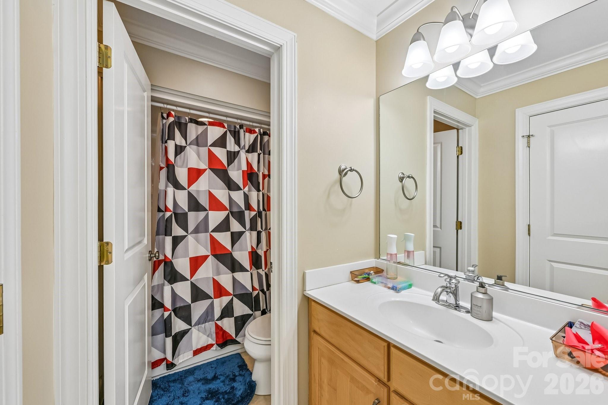 209 37th Avenue Place NW — Hickory