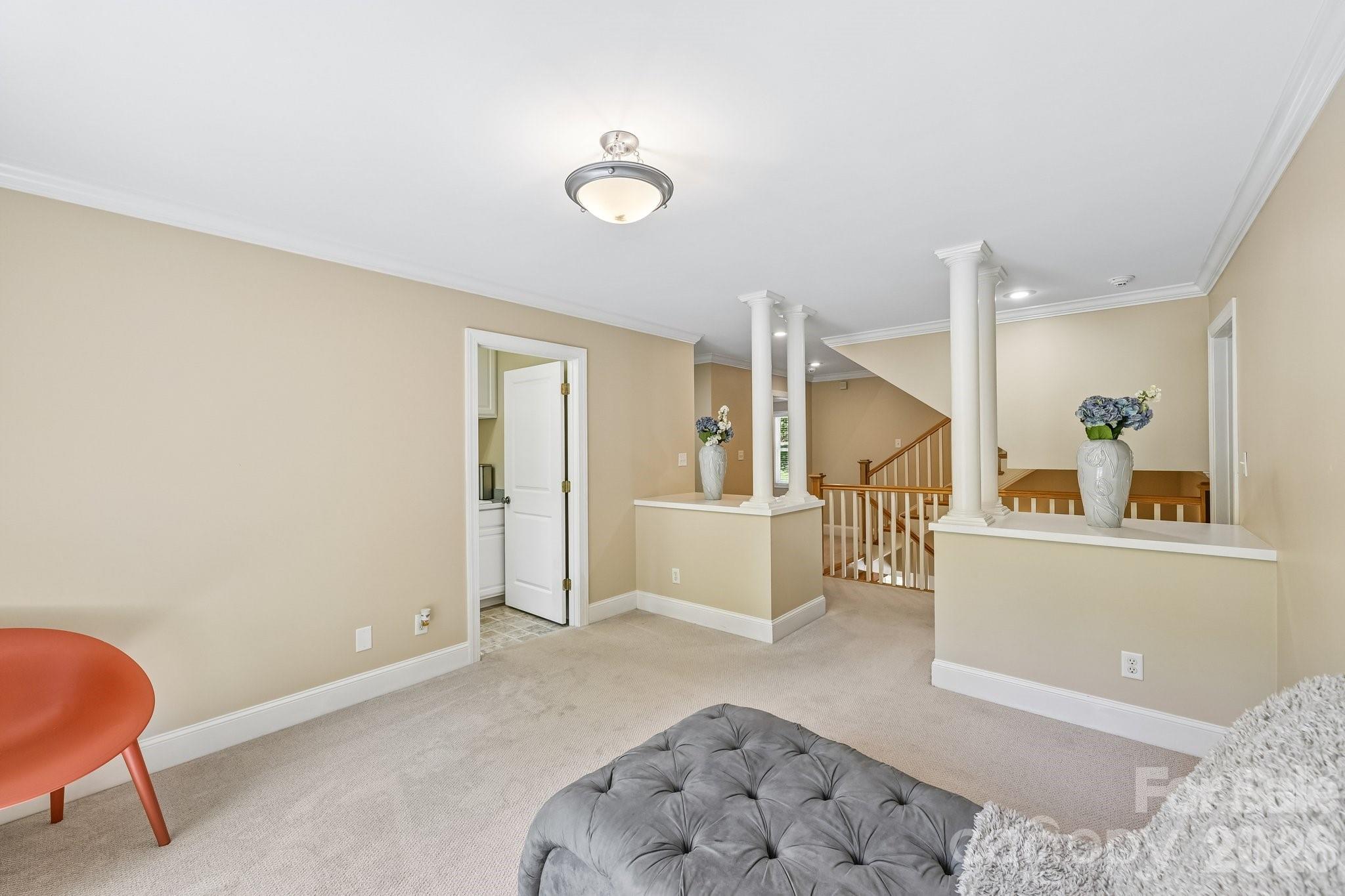 209 37th Avenue Place NW — Hickory
