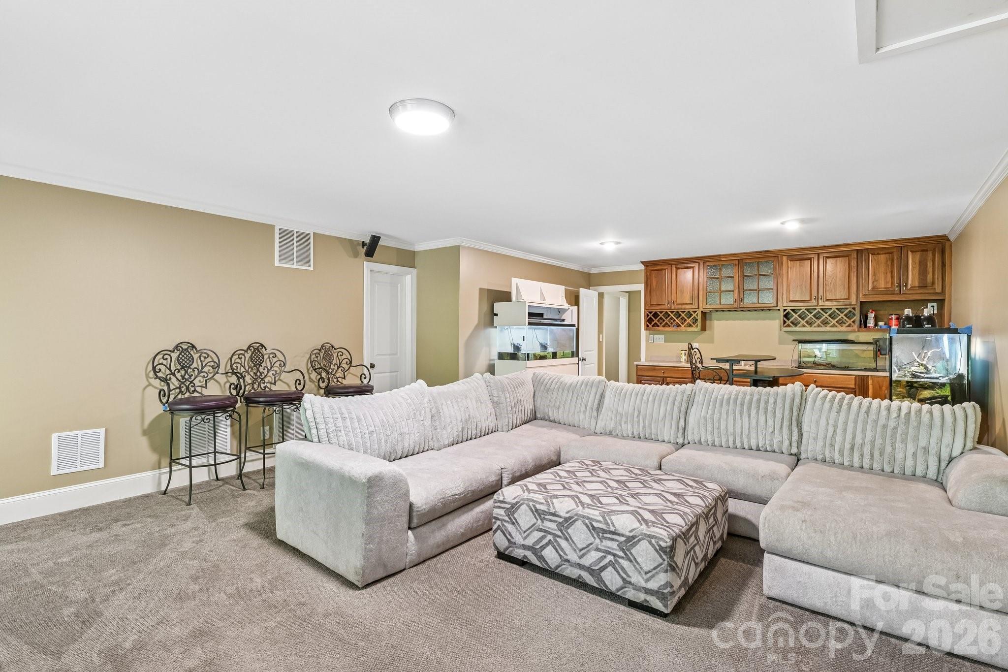 209 37th Avenue Place NW — Hickory
