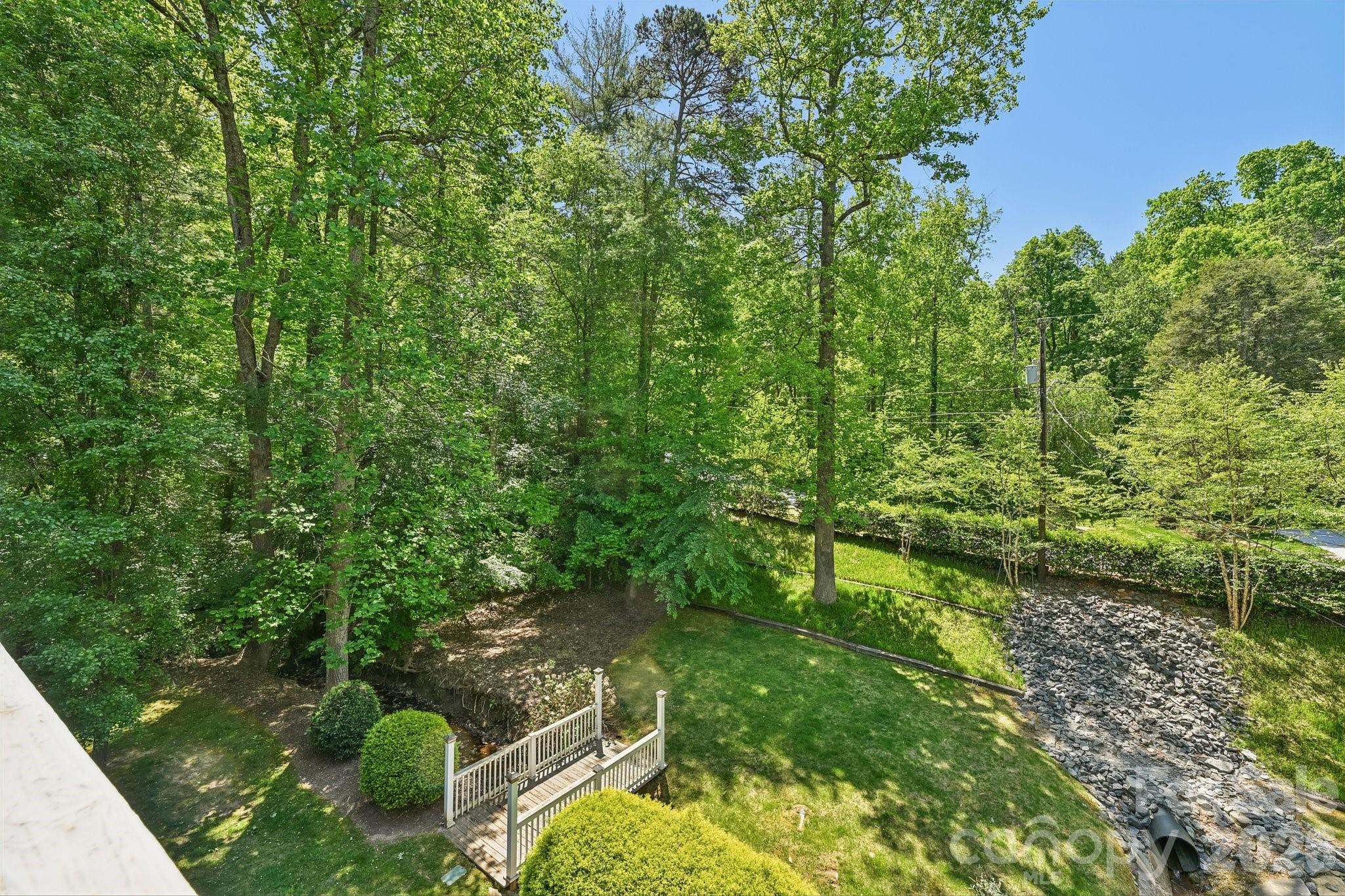 209 37th Avenue Place NW — Hickory