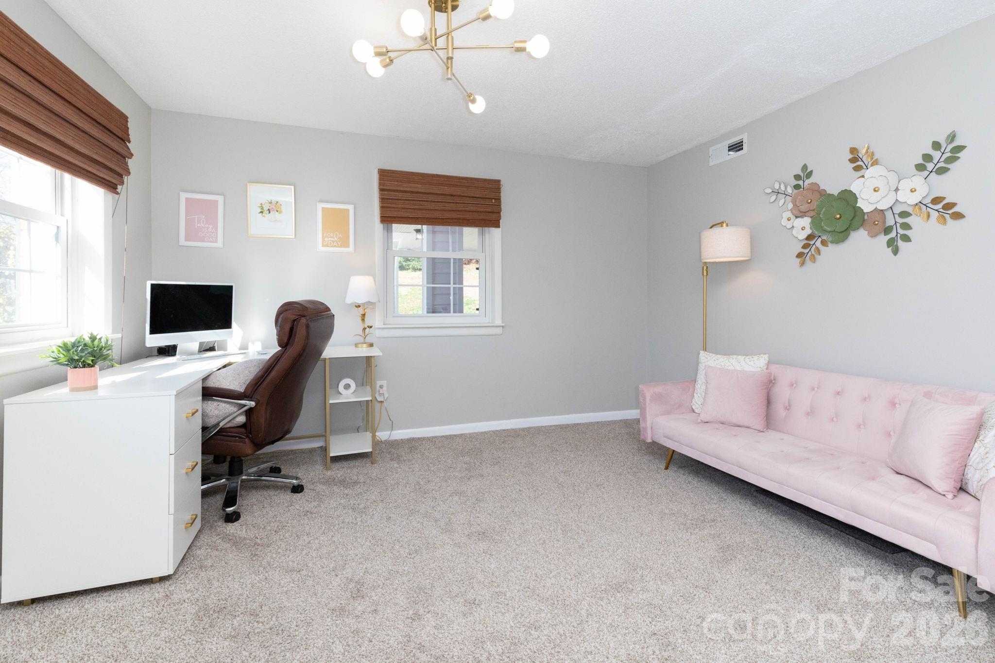 143 Devonwood Drive — Marion