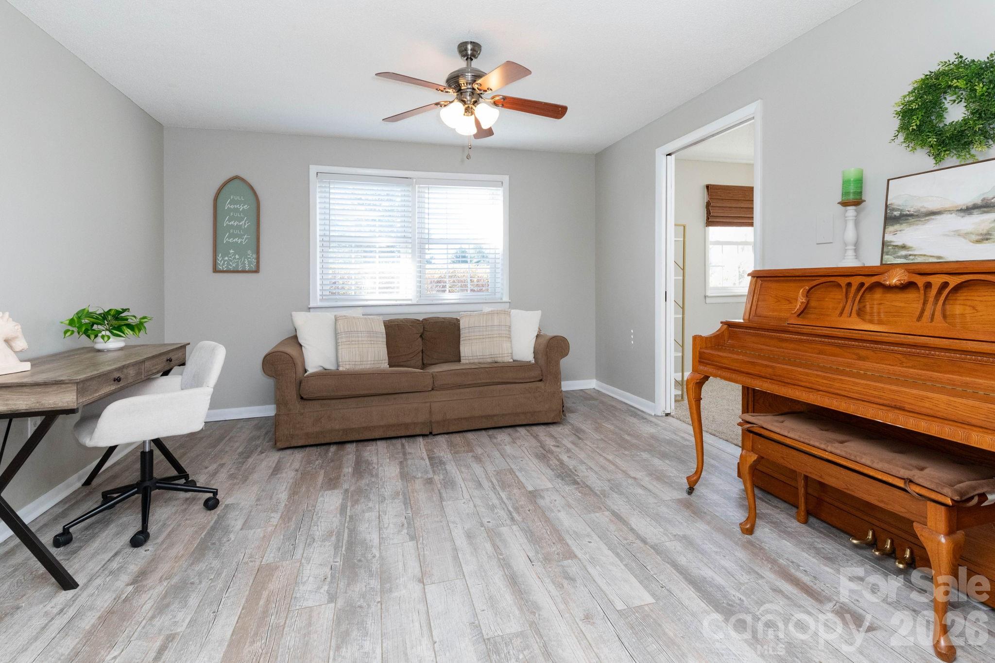 143 Devonwood Drive — Marion
