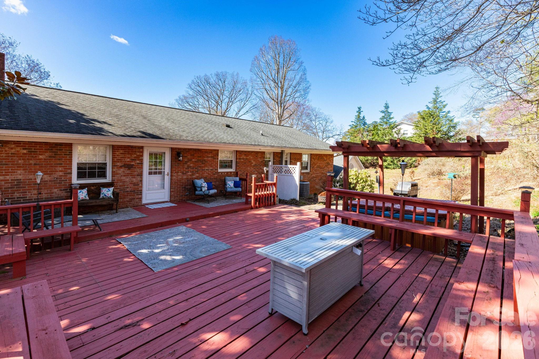 143 Devonwood Drive — Marion