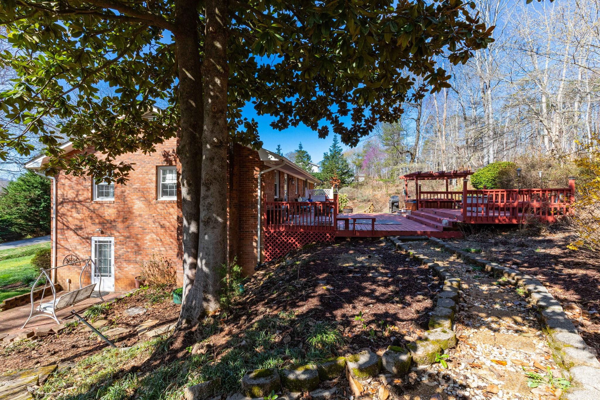 143 Devonwood Drive — Marion
