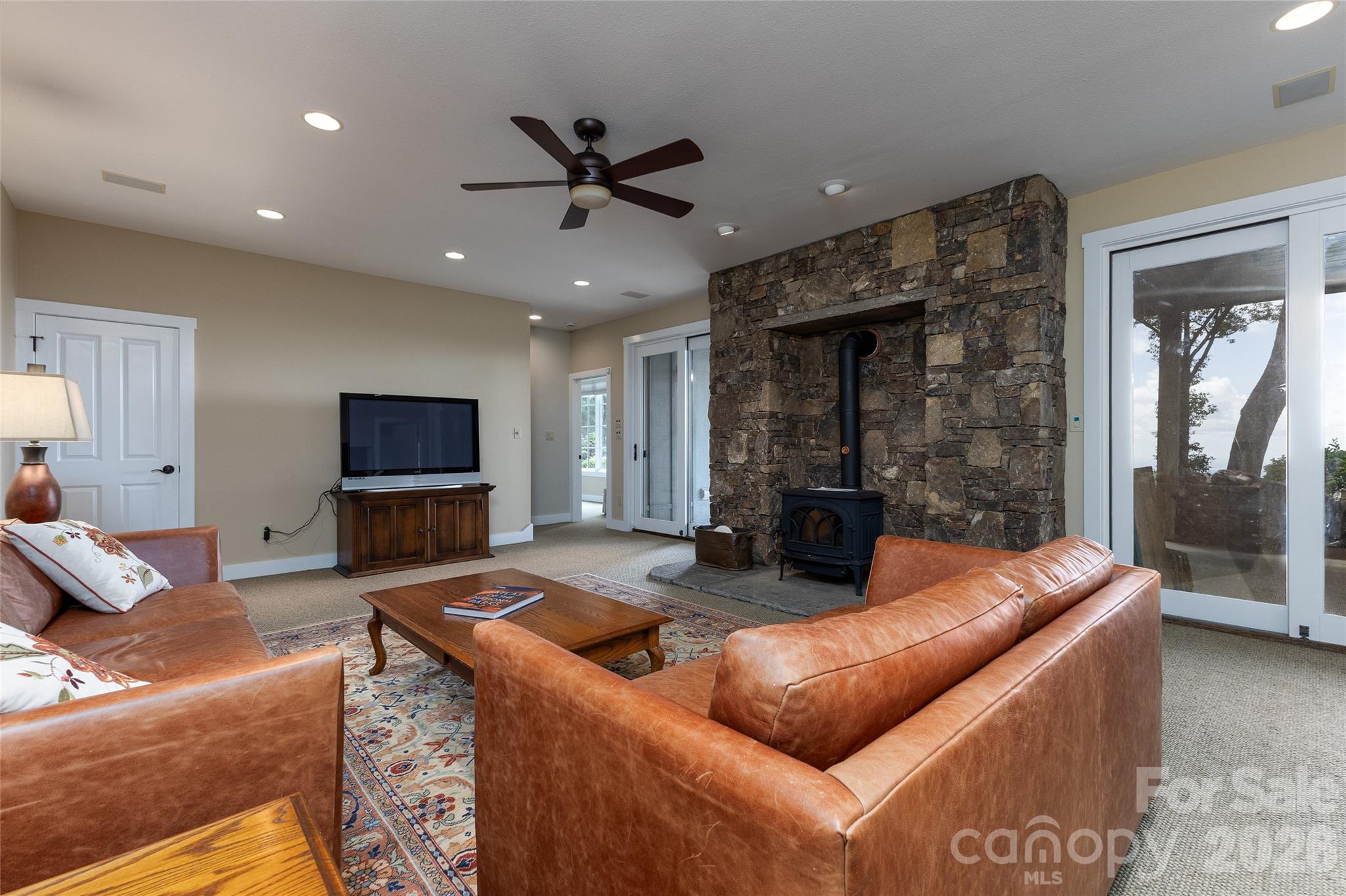 315 Jocassee Trail — Sapphire