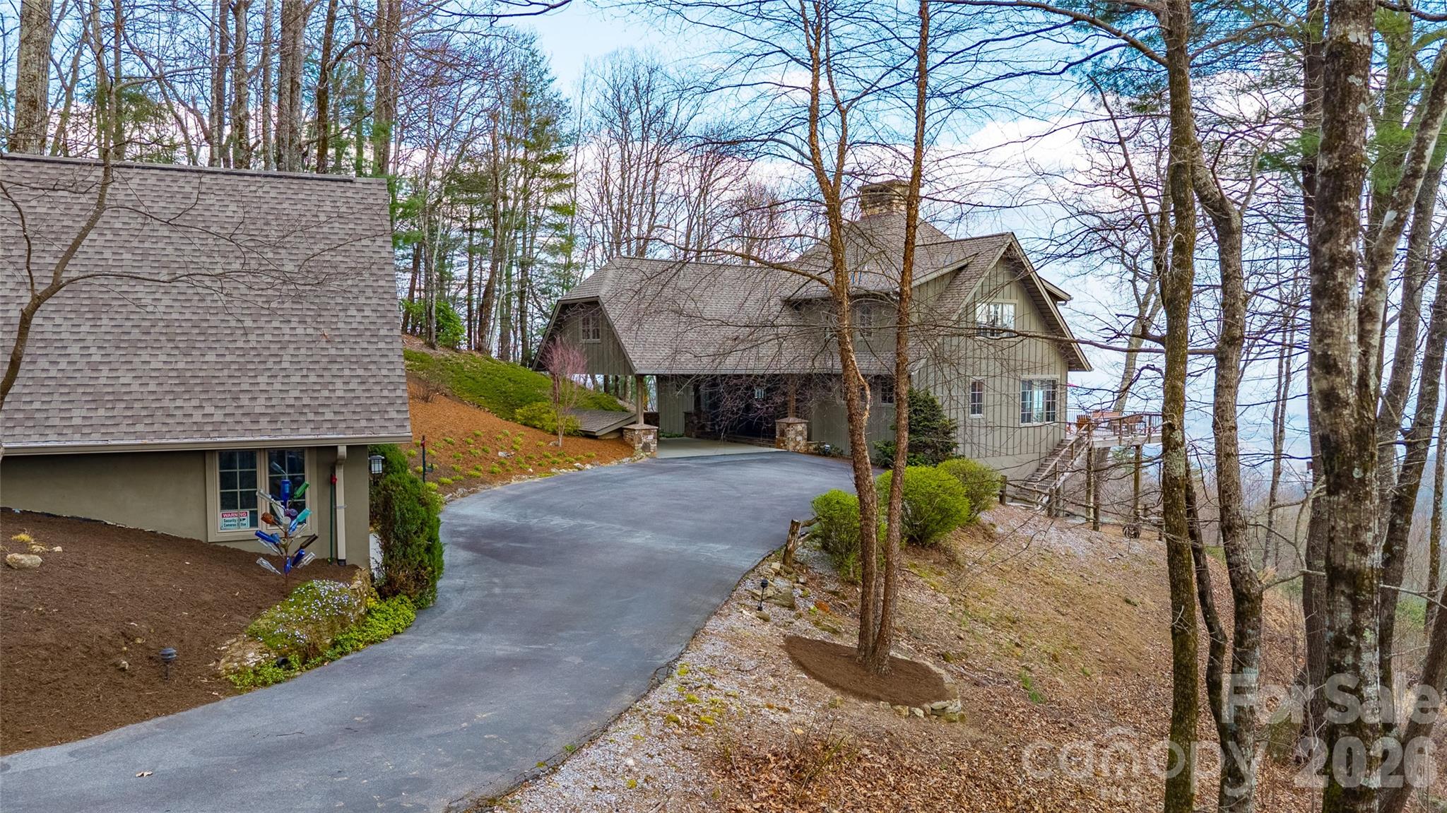 315 Jocassee Trail — Sapphire