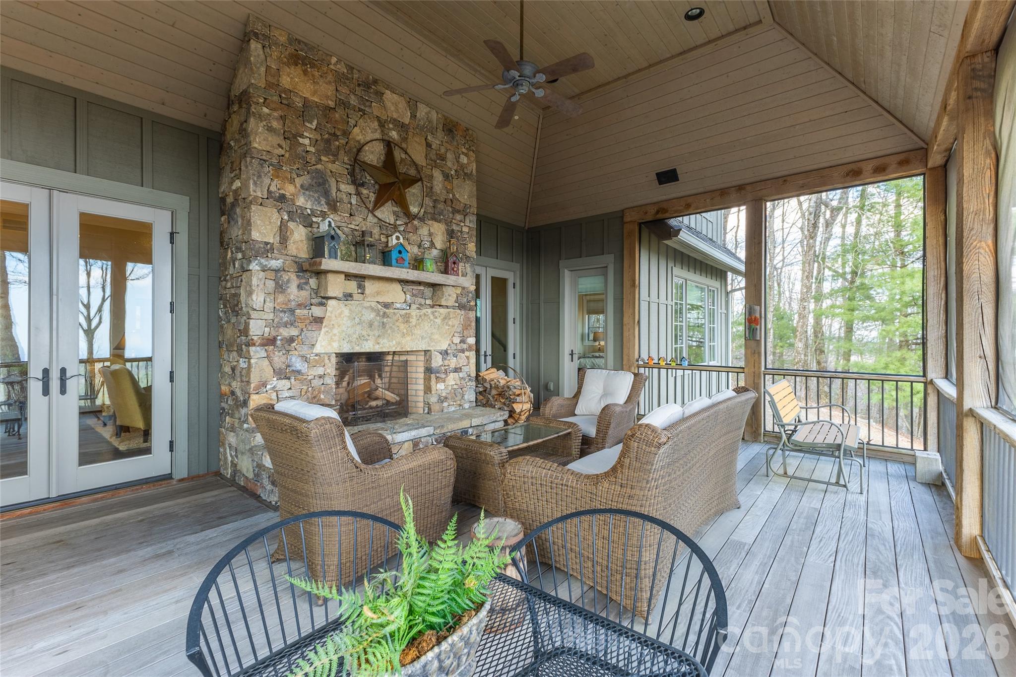 315 Jocassee Trail — Sapphire