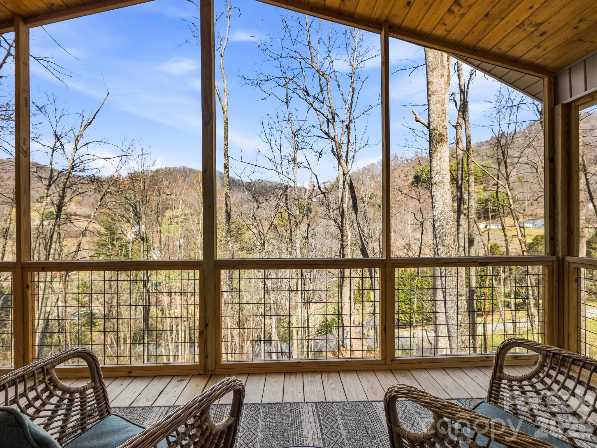 98 Harmony Hill Lane — Mars Hill
