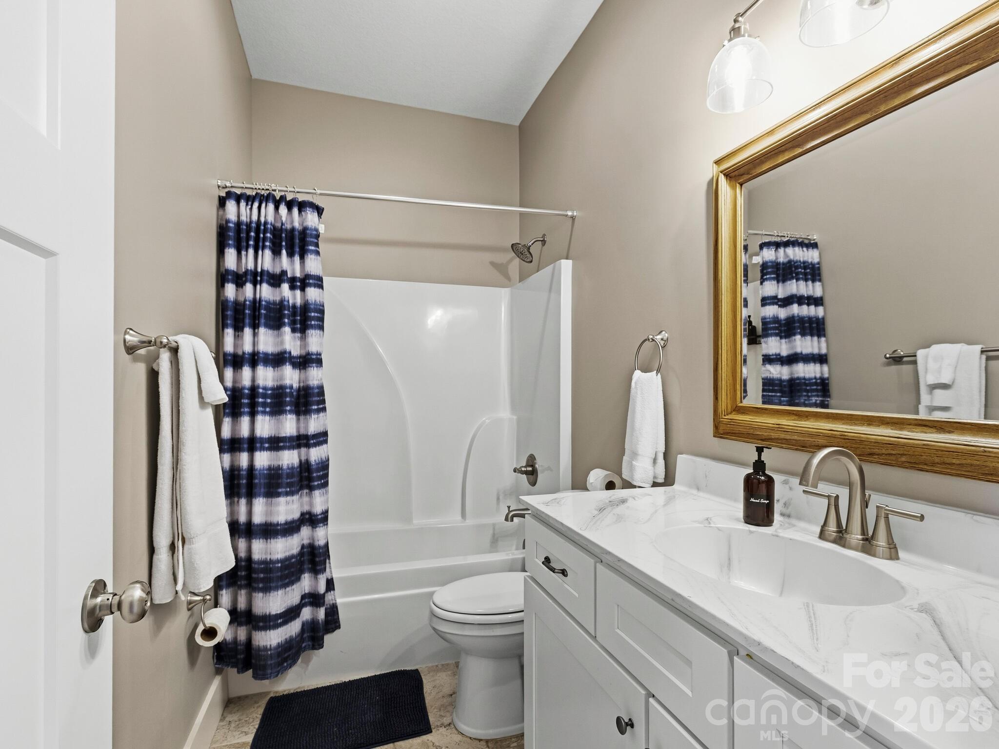 98 Harmony Hill Lane — Mars Hill