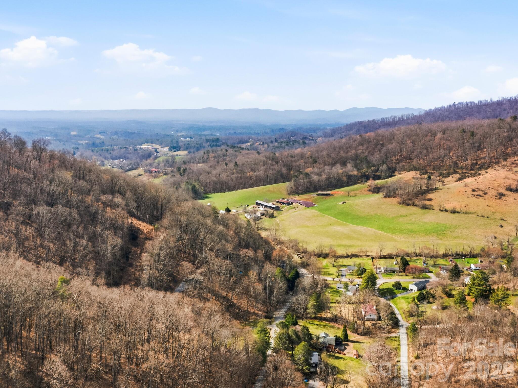 98 Harmony Hill Lane — Mars Hill