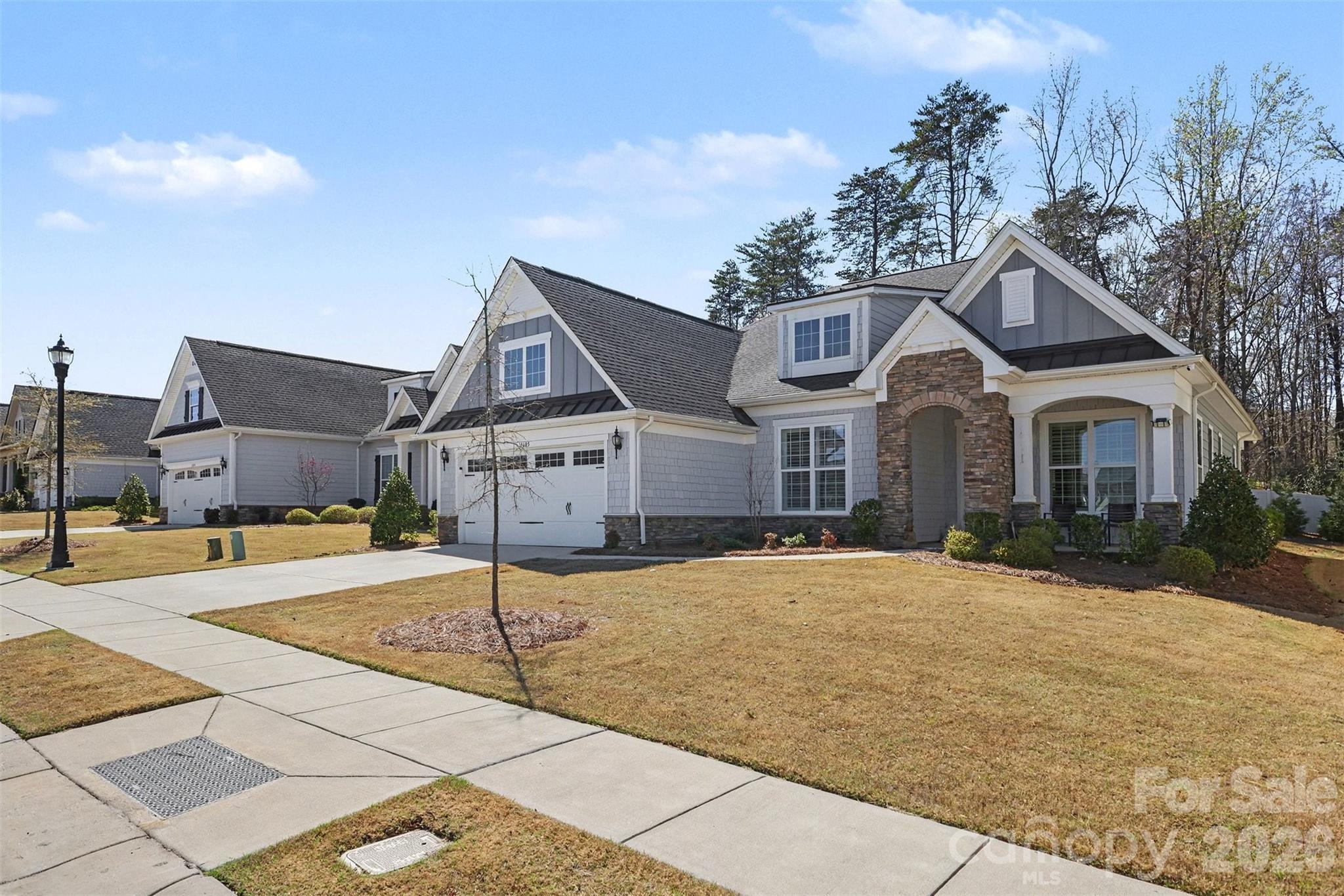14605 Crosswater Lane — Charlotte