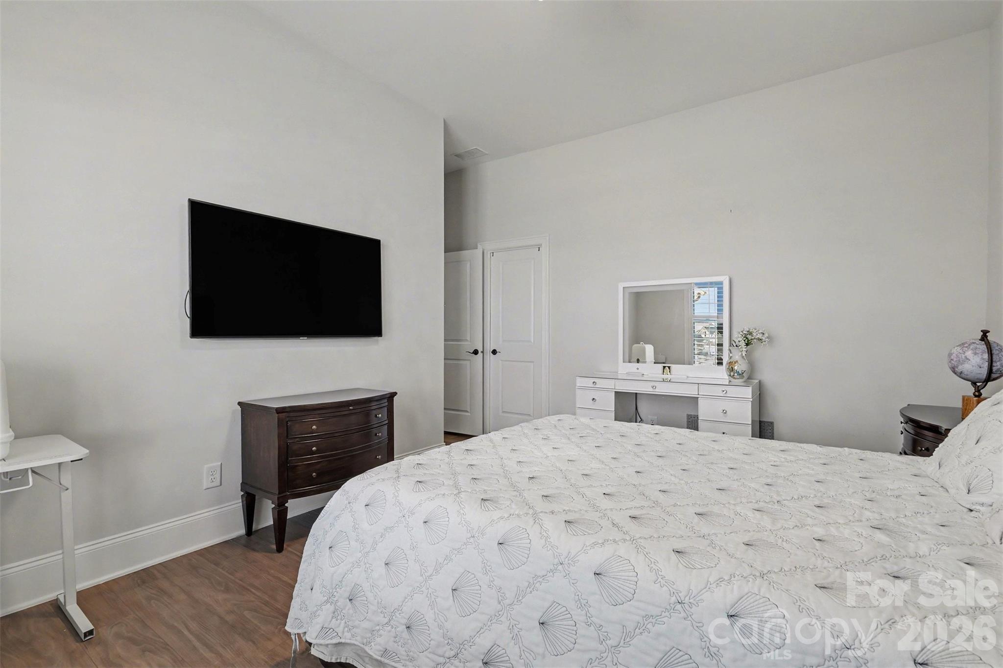 14605 Crosswater Lane — Charlotte