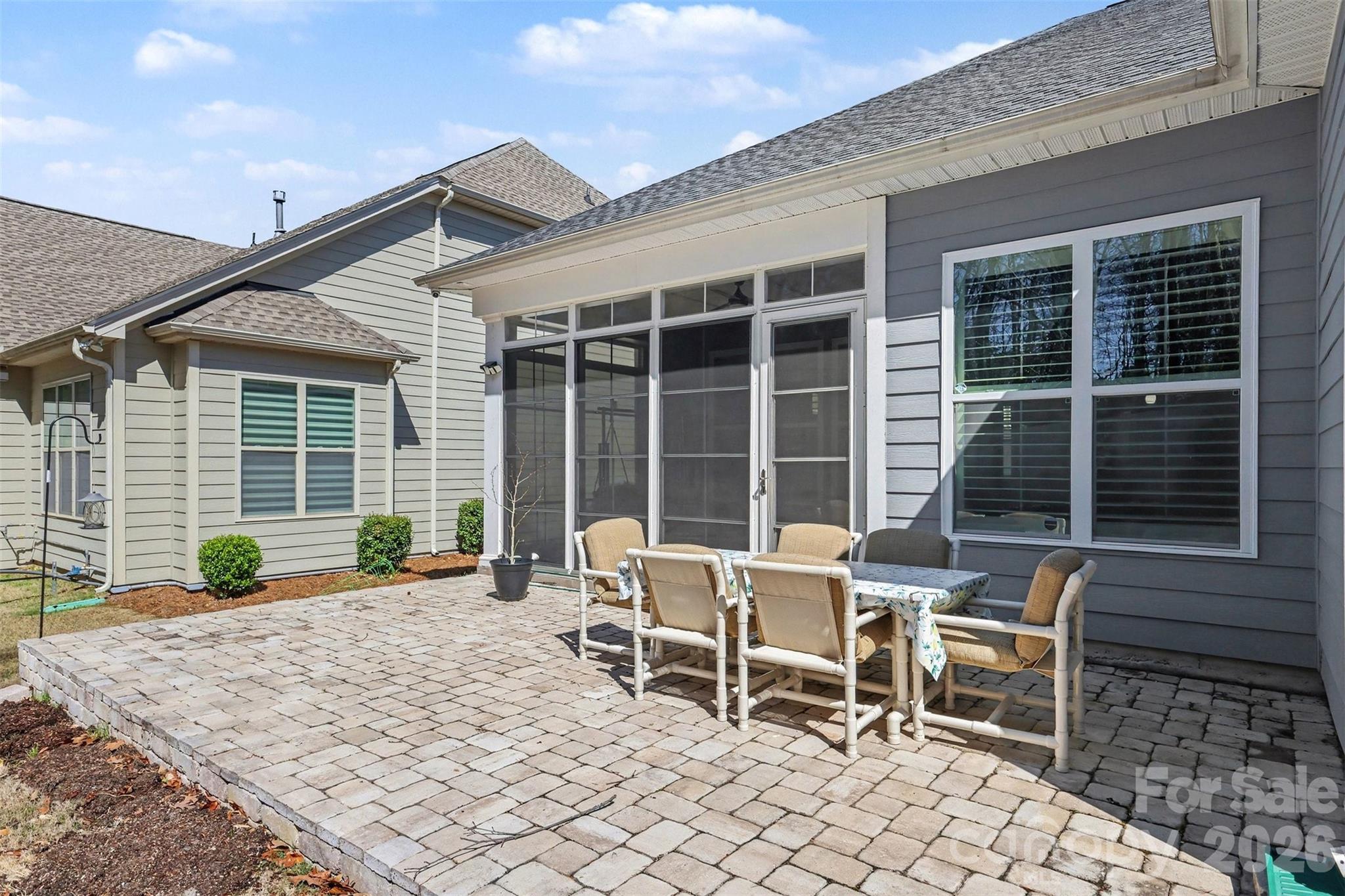 14605 Crosswater Lane — Charlotte