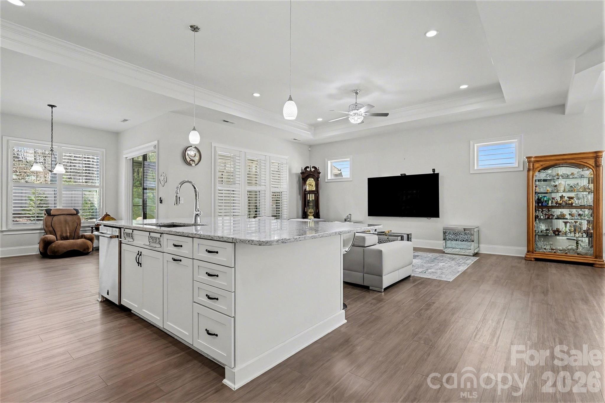 14605 Crosswater Lane — Charlotte