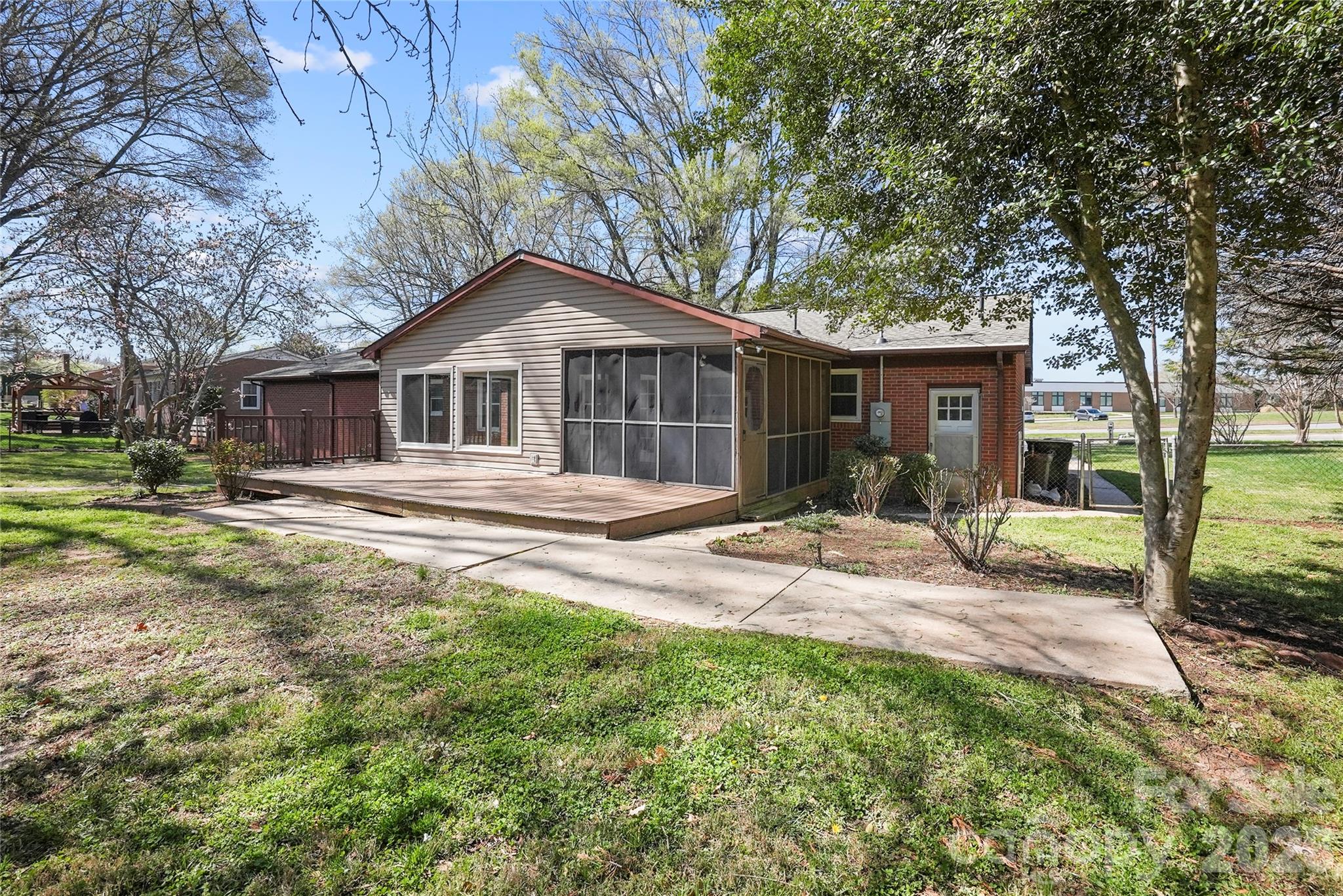 846 S Magnolia Street — Mooresville