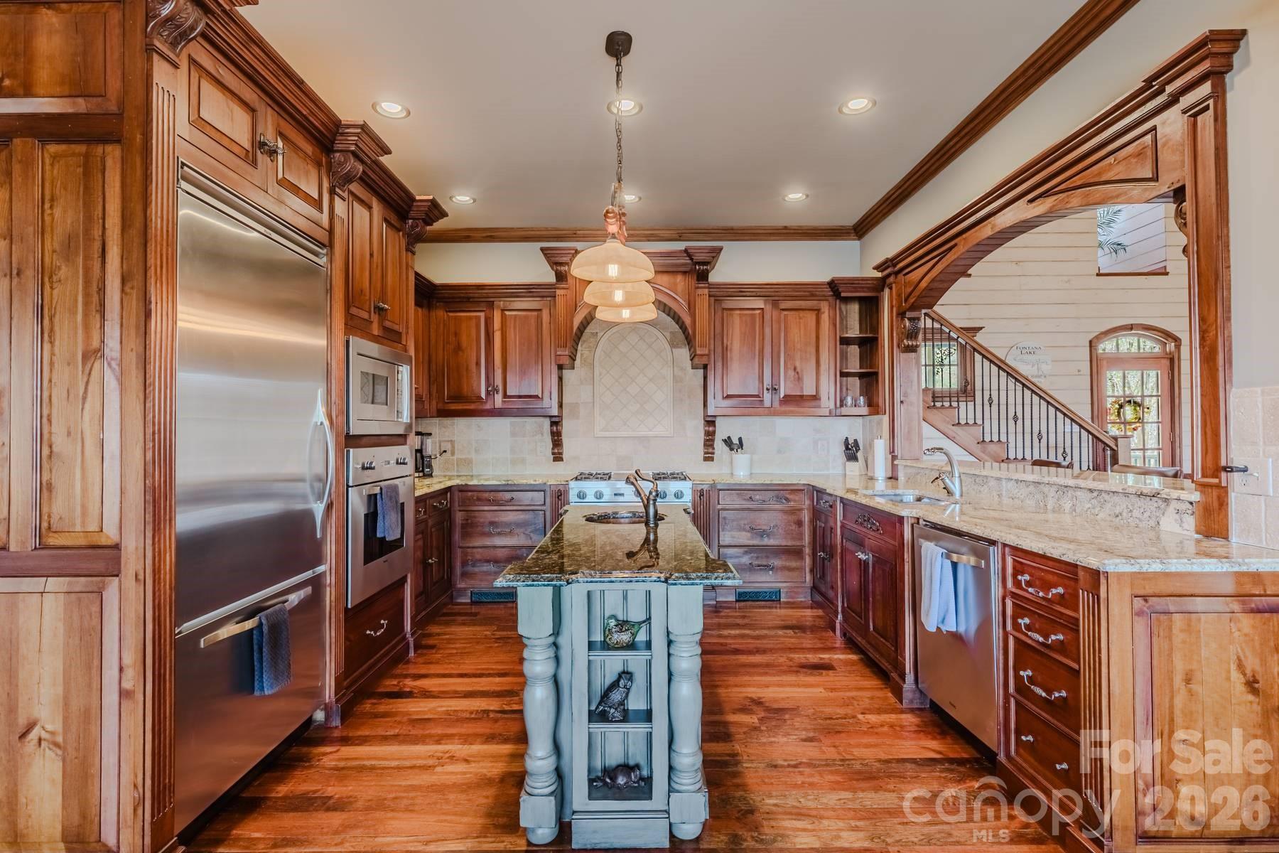 414 Trails End — Bryson City