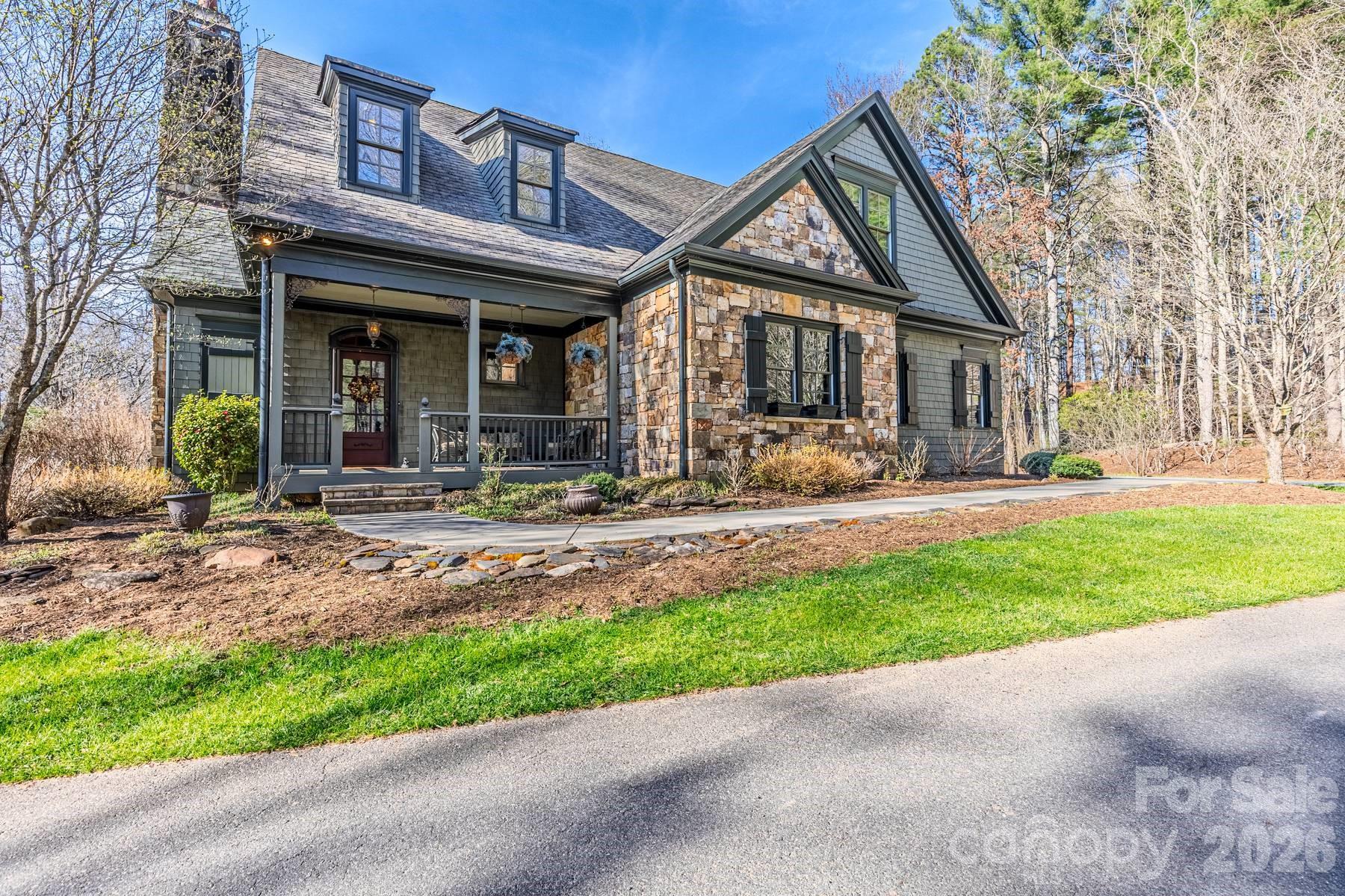 414 Trails End — Bryson City