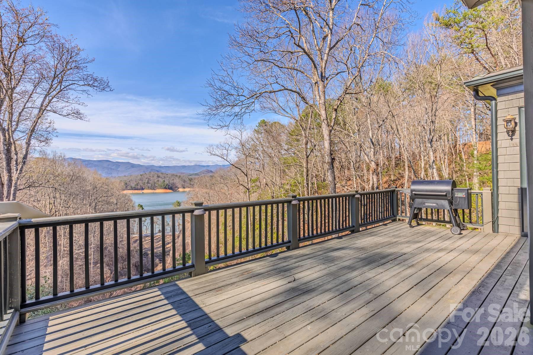 414 Trails End — Bryson City