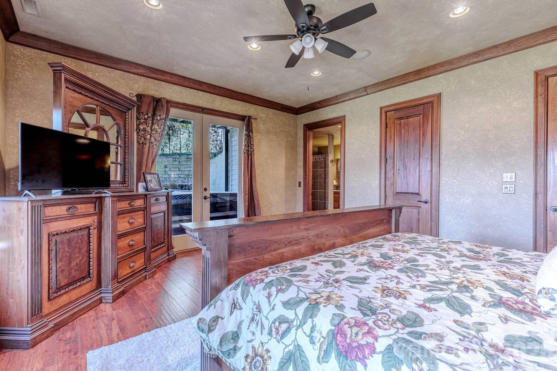 414 Trails End — Bryson City