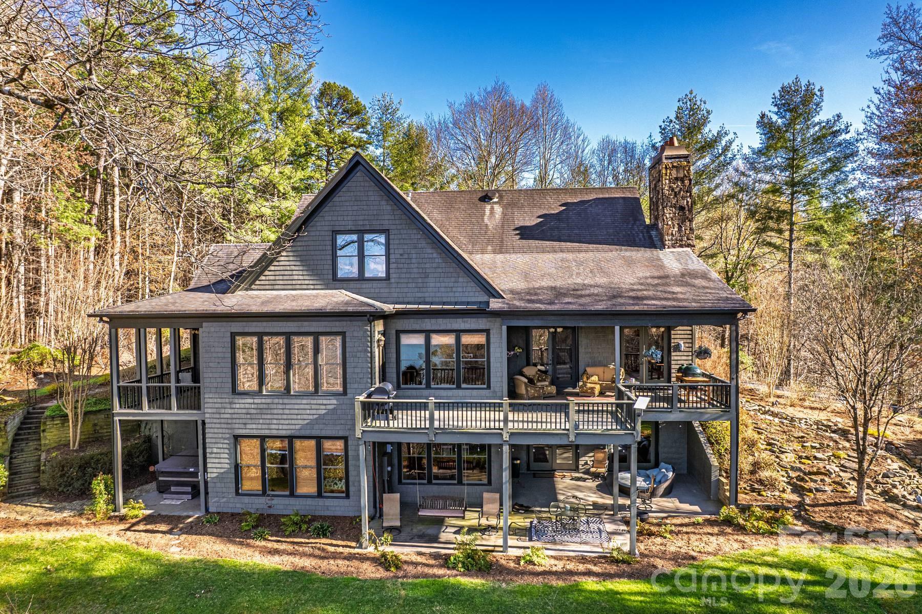 414 Trails End — Bryson City