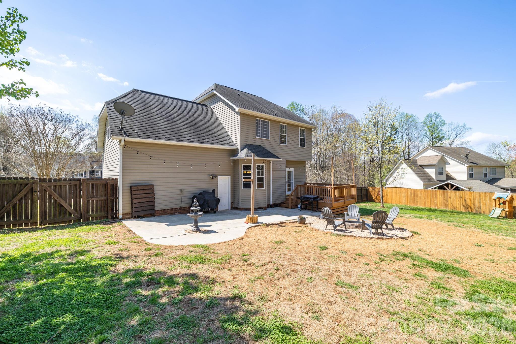 114 Riverton Drive — Statesville