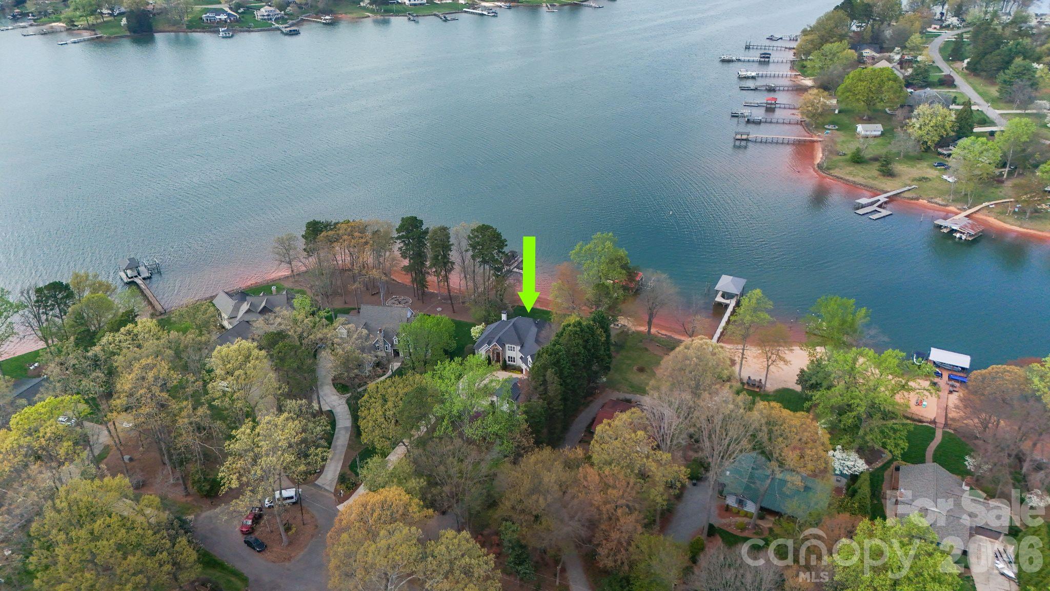 182 Malibu Road — Mooresville