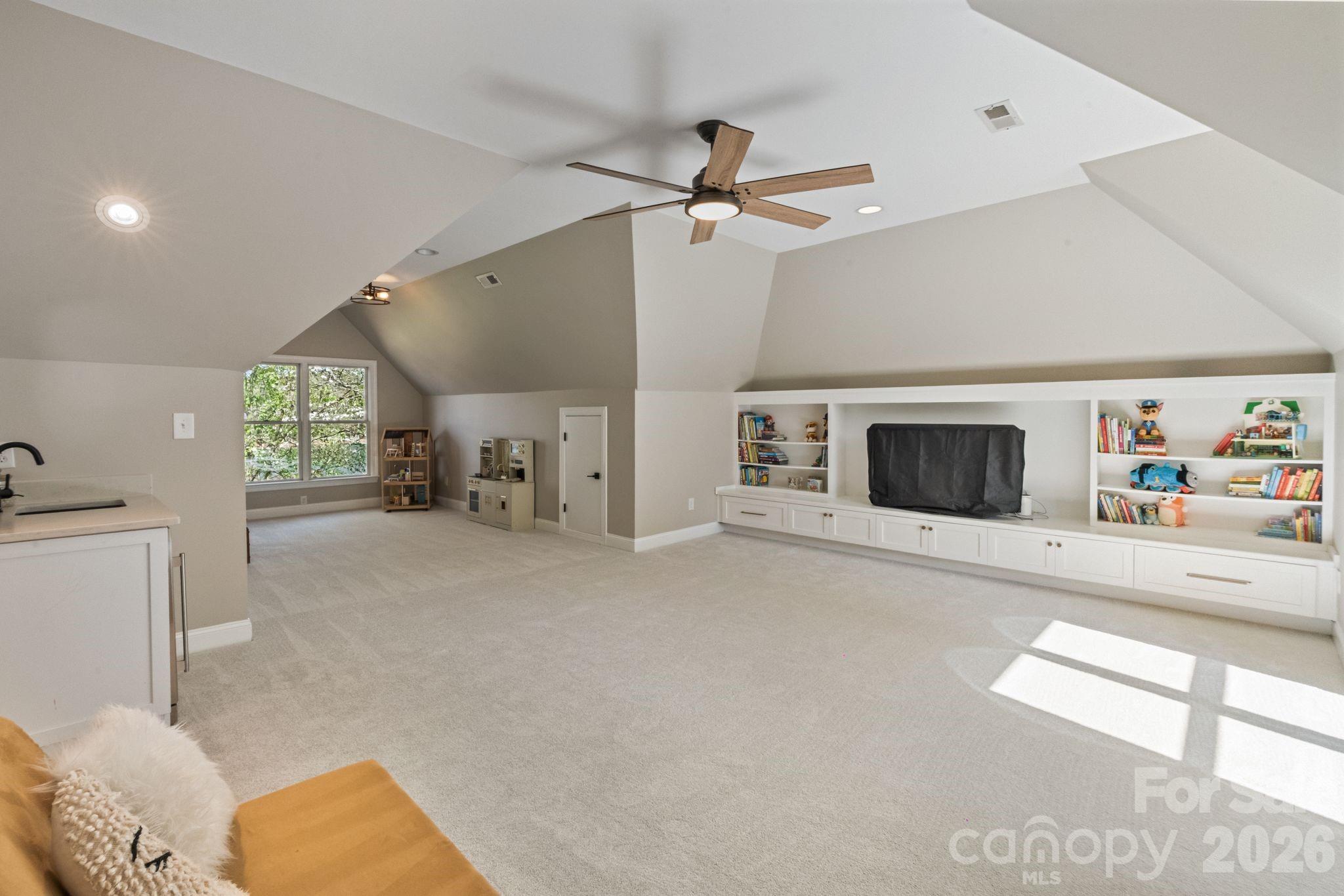 182 Malibu Road — Mooresville
